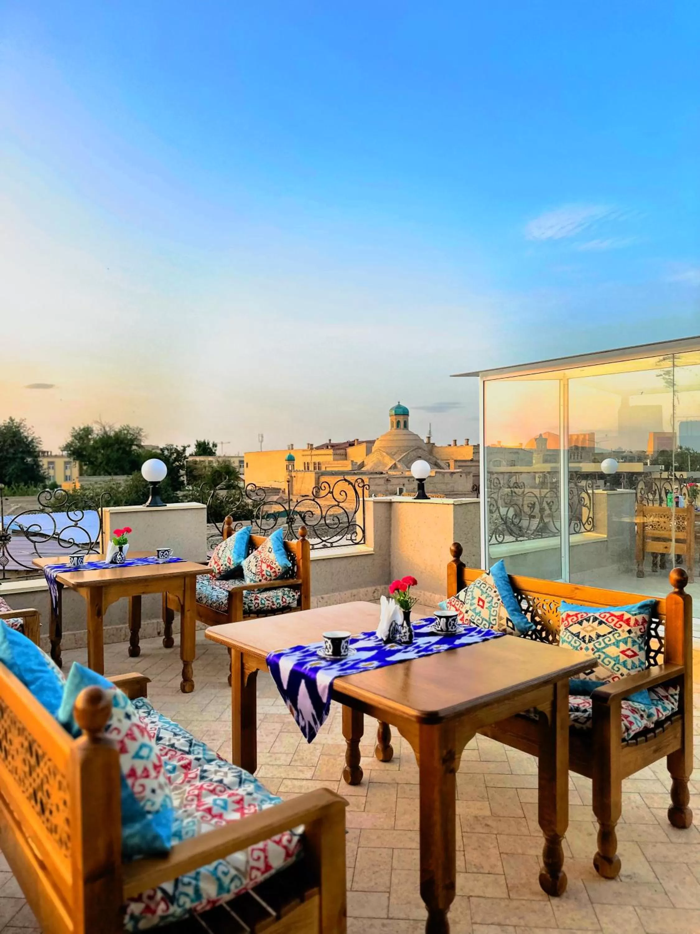 Restaurant/places to eat in Bobosh Boutique