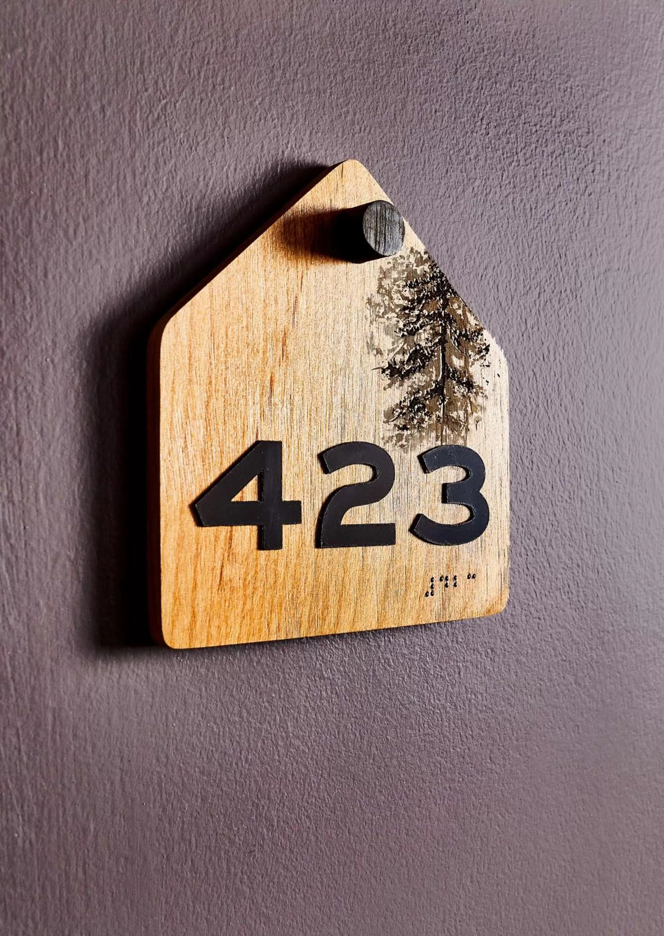 Photo of the whole room in El Capitan Hotel