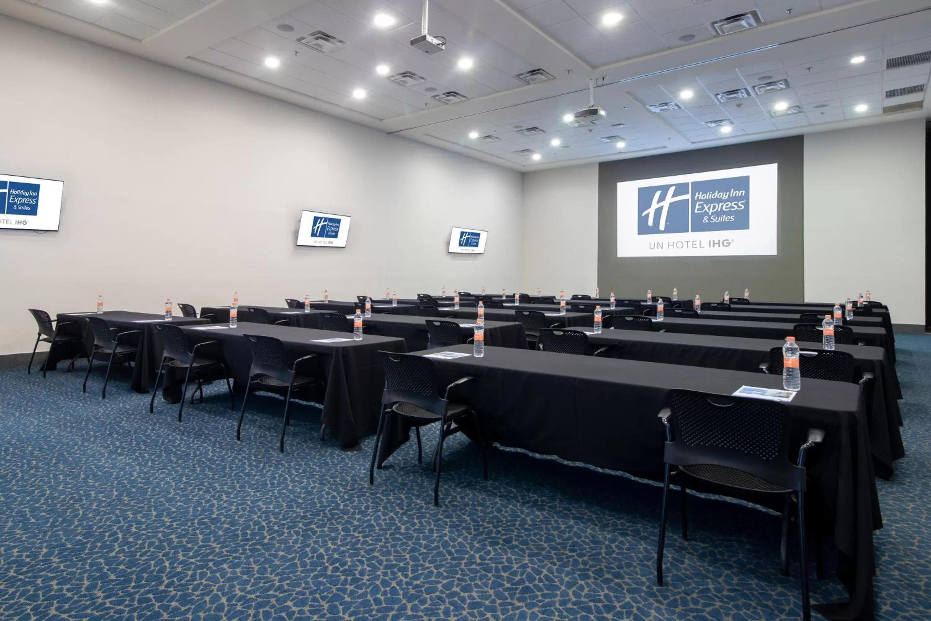 Meeting/conference room in Holiday Inn Express Hotel & Suites Hermosillo by IHG