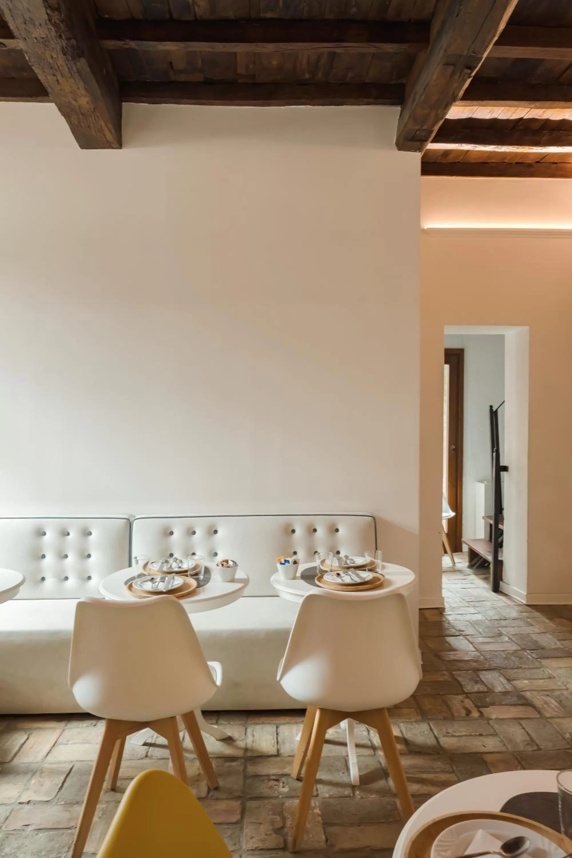 Seating area in Palazzo Lupardi Relais