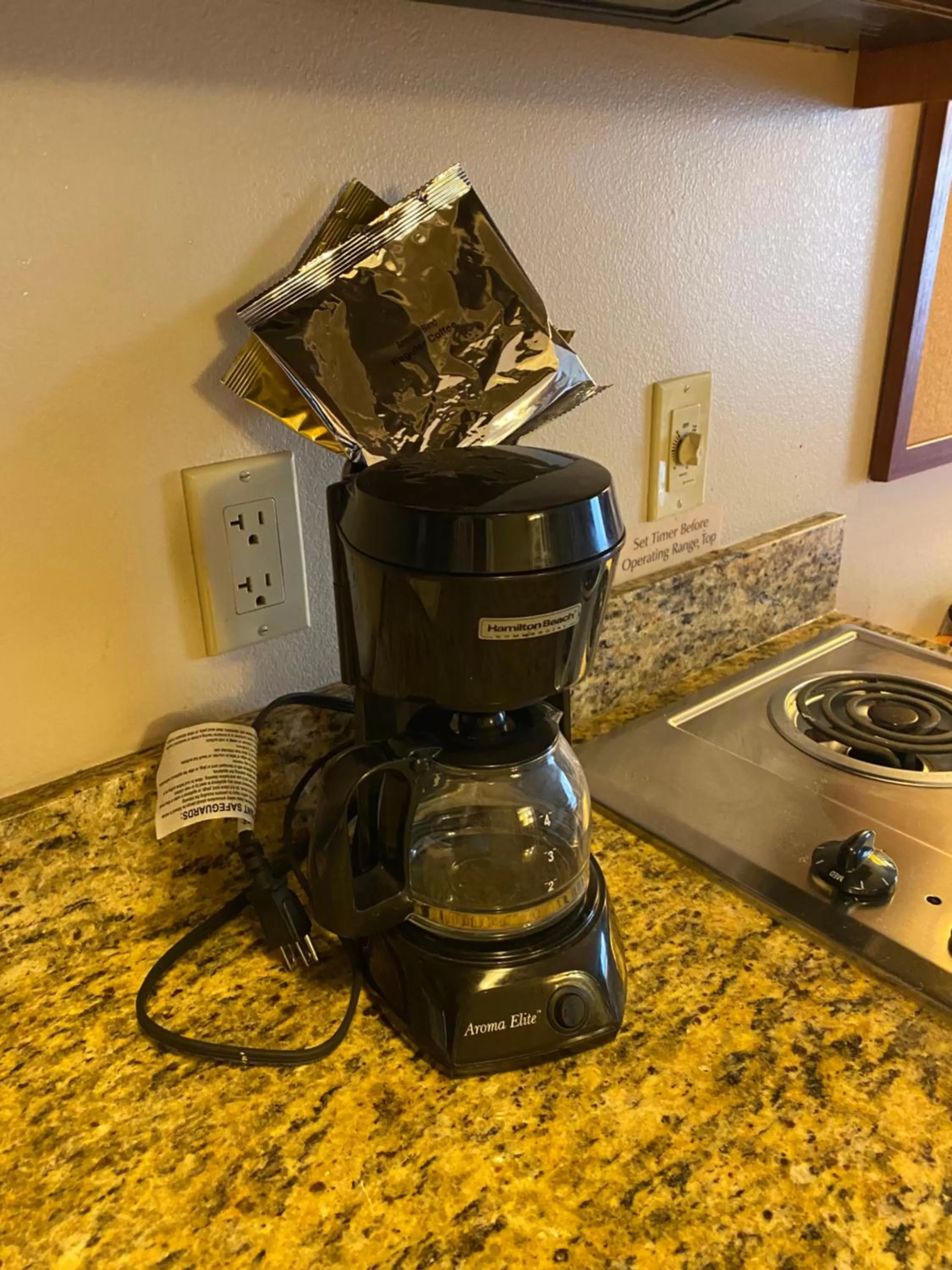 Coffee/tea facilities in Candlewood Williamsport by IHG