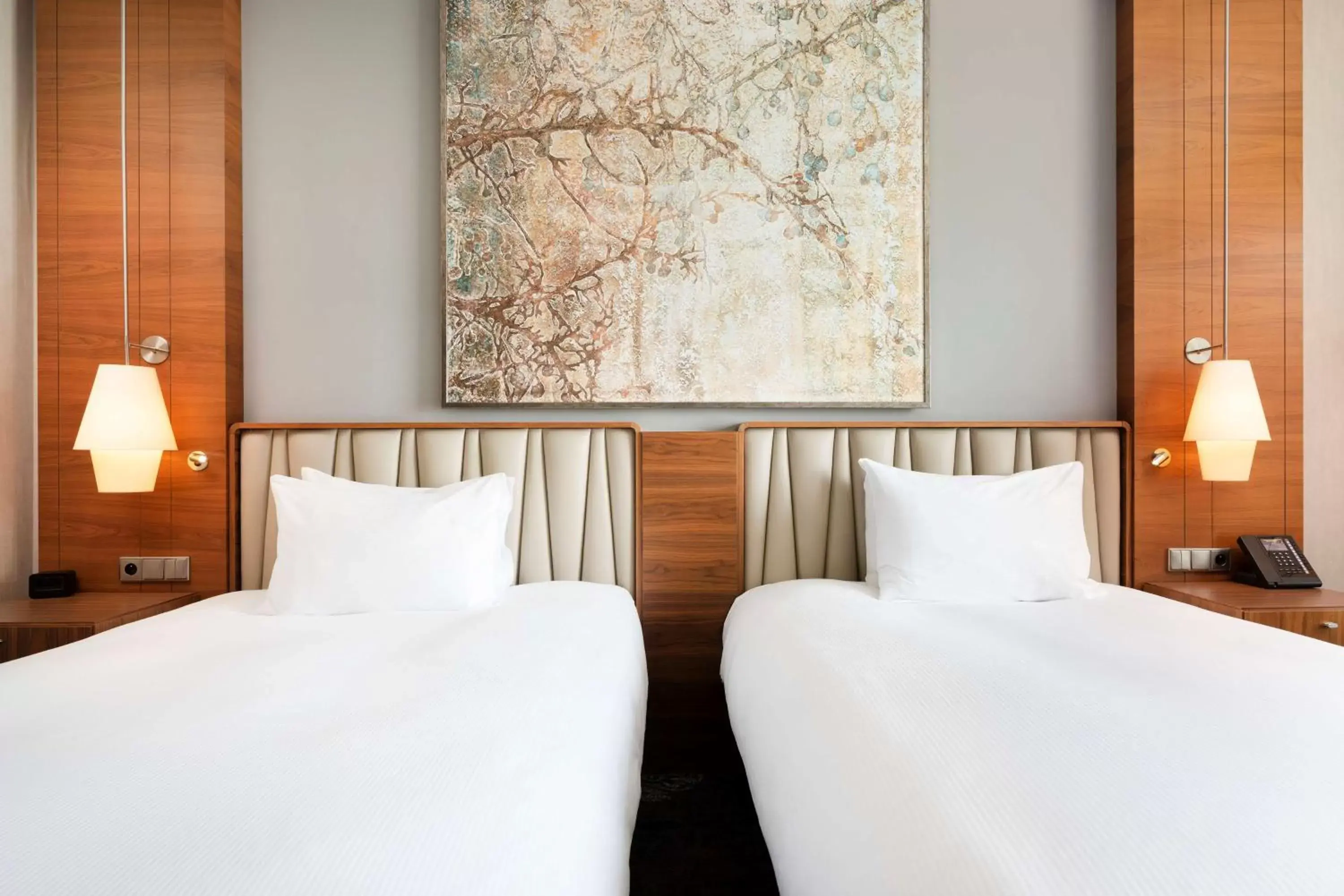 Twin Room in DoubleTree by Hilton Krakow Hotel & Convention Center Twin Room in DoubleTree by Hilton Krakow Hotel & Convention Center