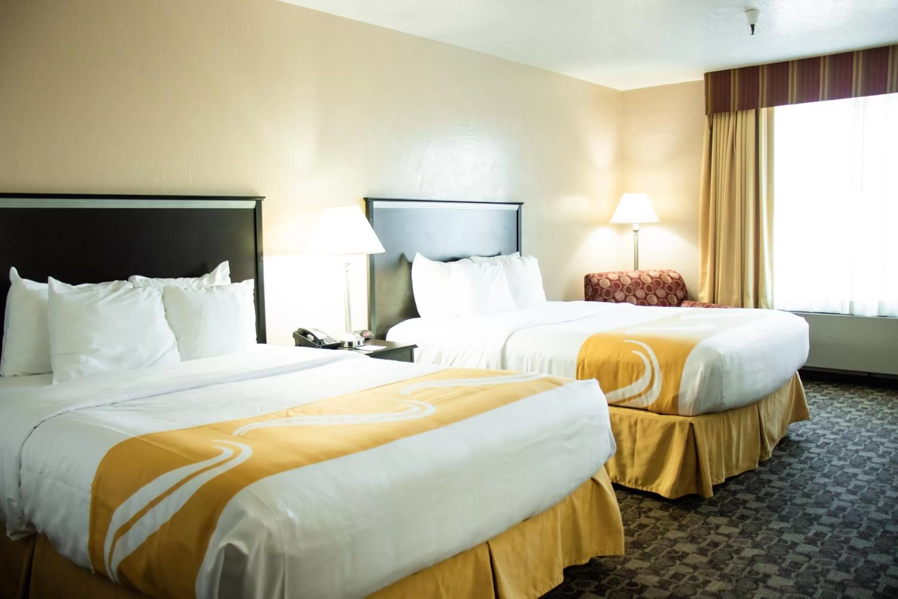 Bed in Quality Inn Vernal near Dinosaur National Monument