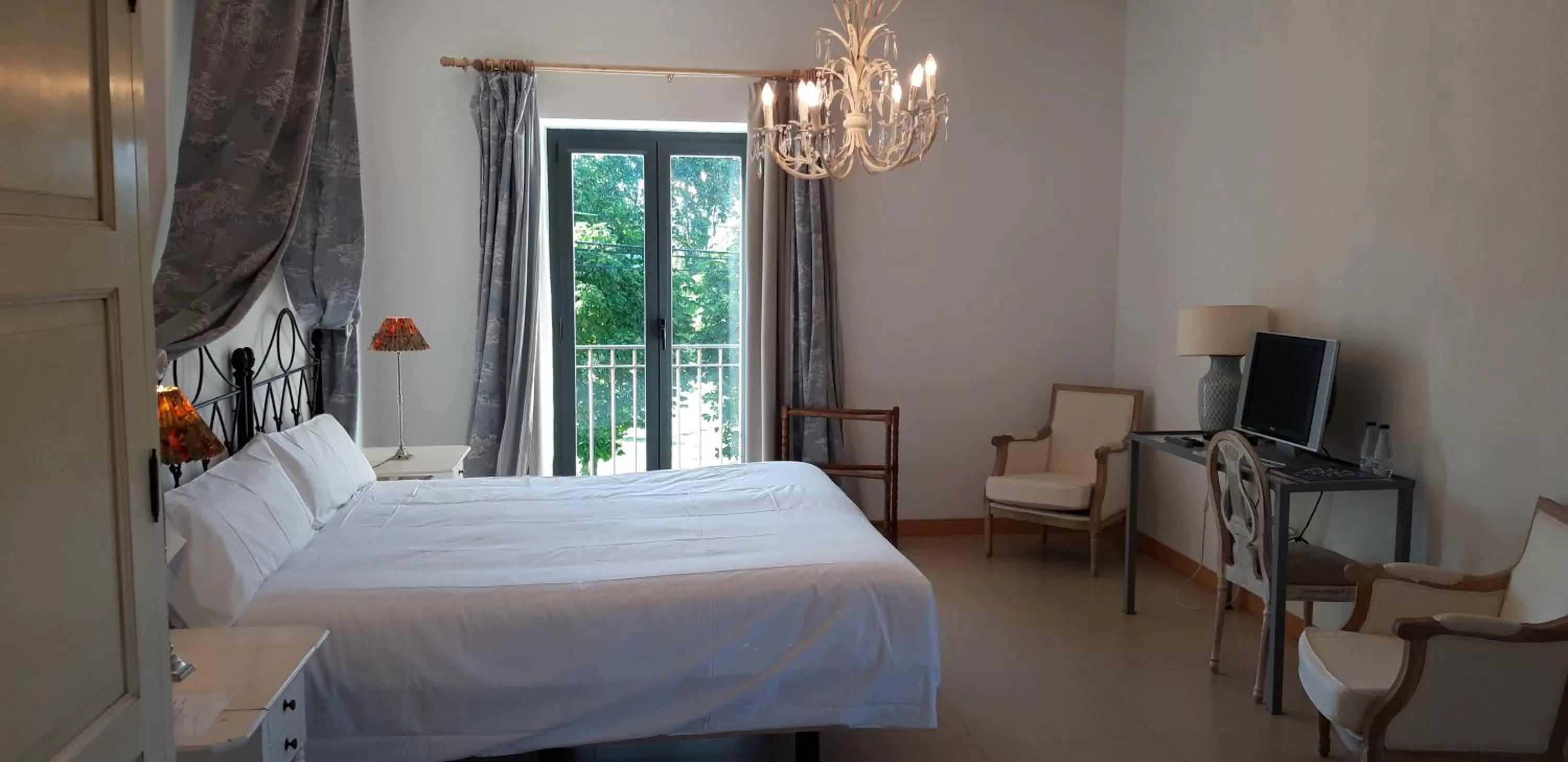 Photo of the whole room, Bed in Hotel VillaMarcilla