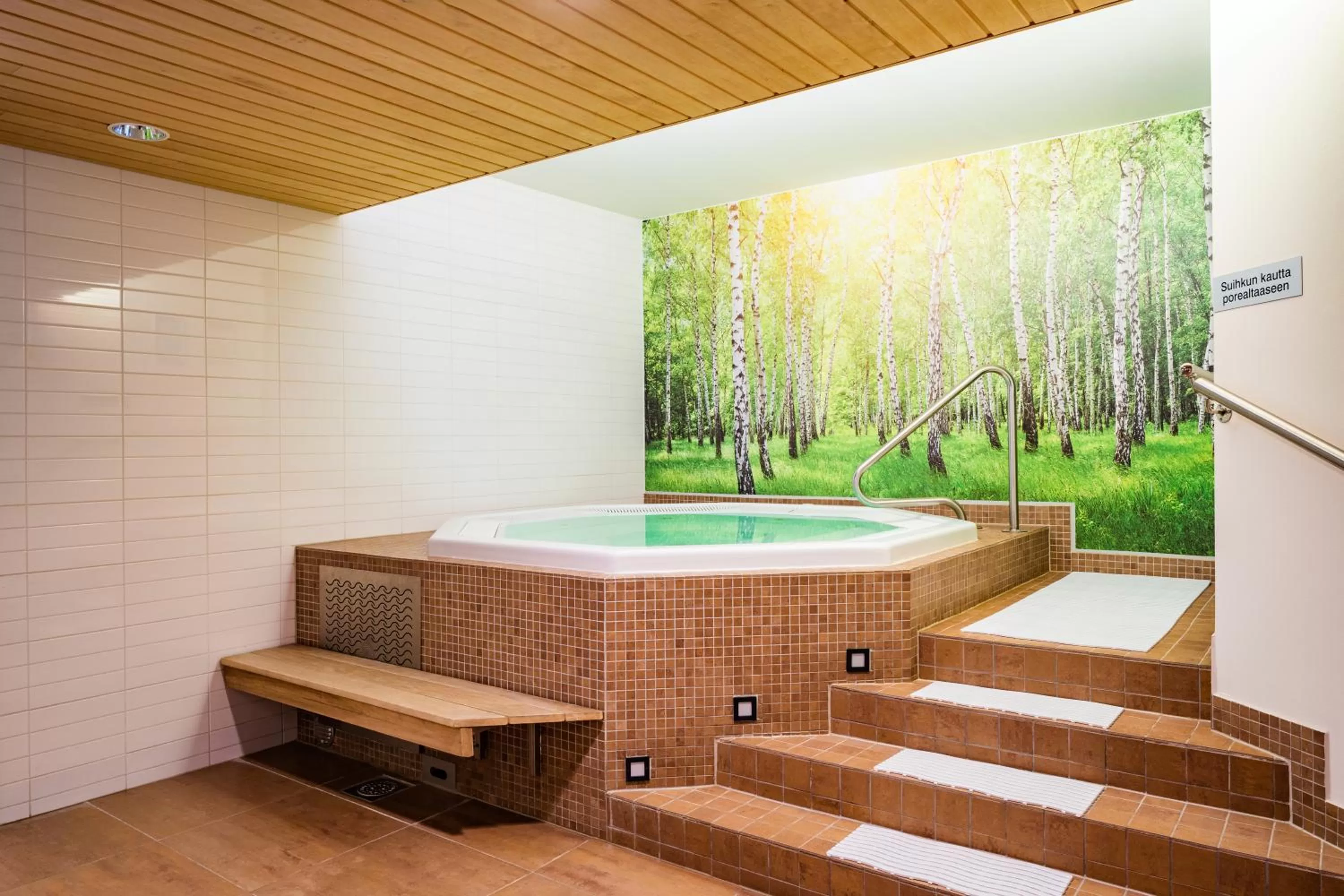 Hot Tub in Original Sokos Hotel Vaakuna Joensuu