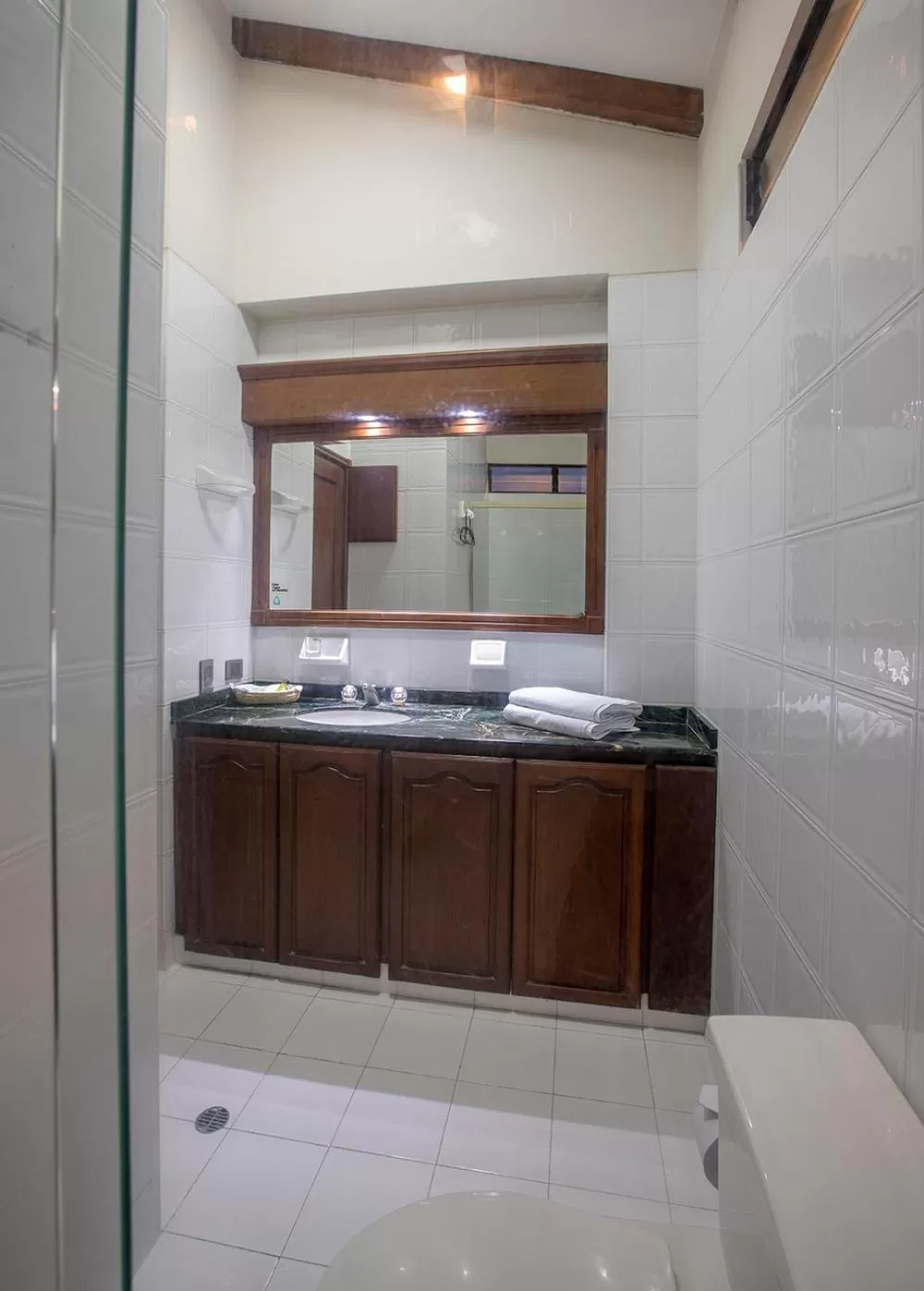 Bathroom, Kitchen/Kitchenette in Castellón de Juanambú