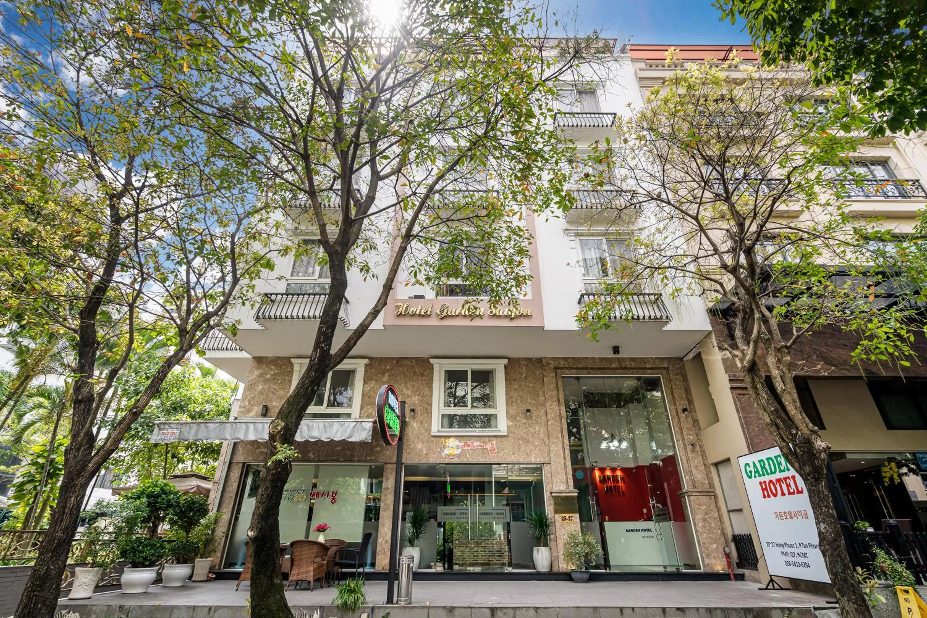 Property building in La Palma - Garden Saigon Hotel Phu My Hung