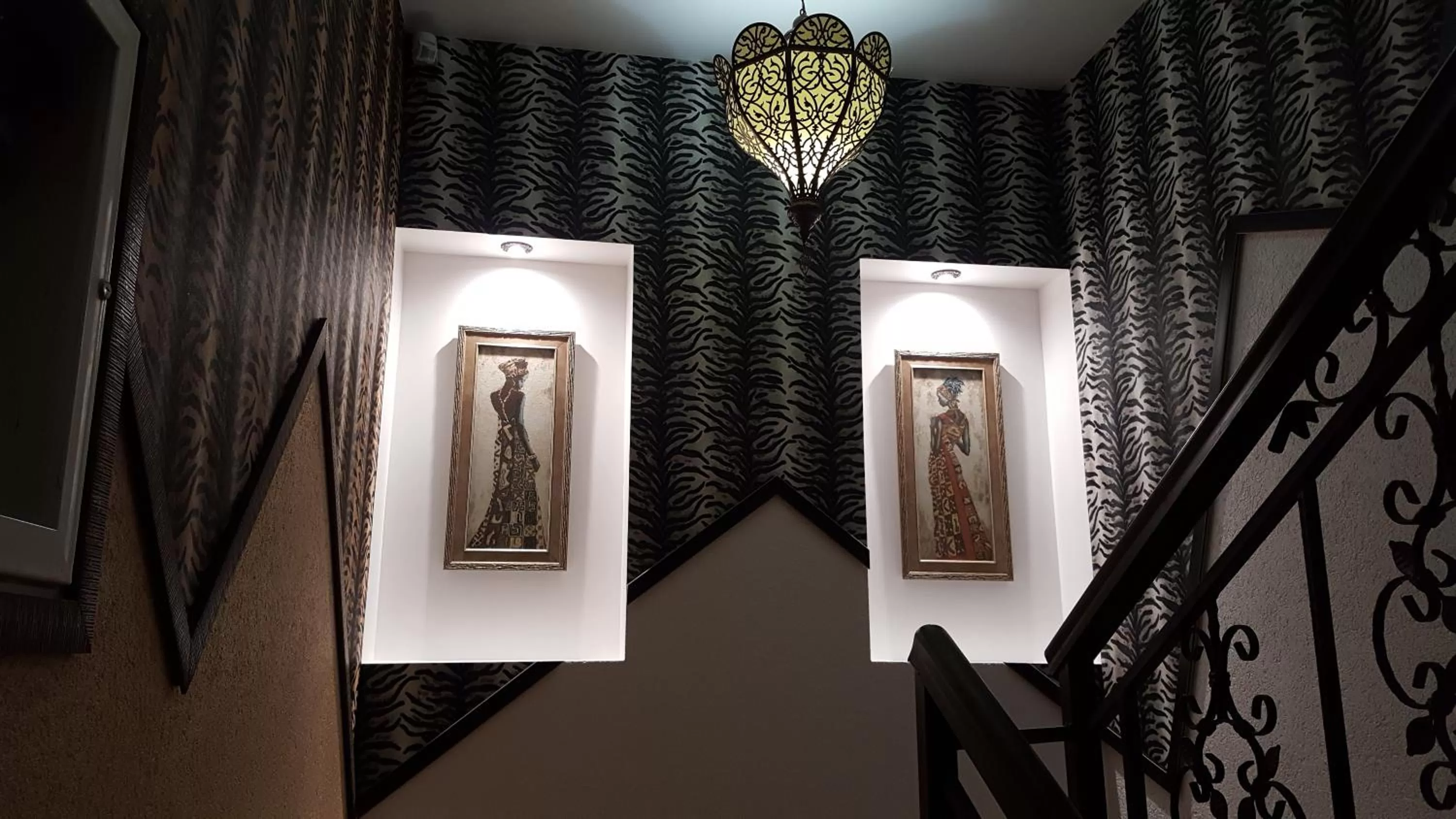 Decorative detail in Hotel Africa