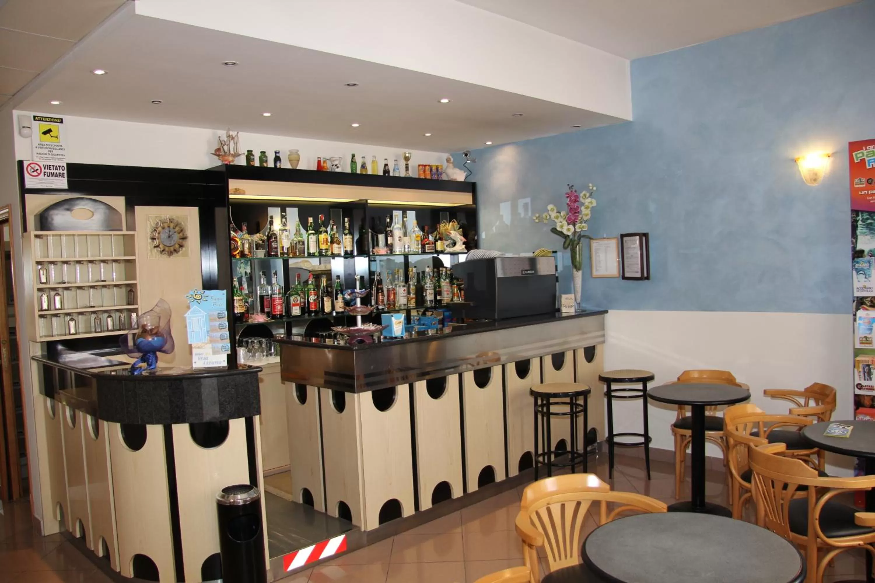 Lounge or bar in Hotel Vela Azzurra