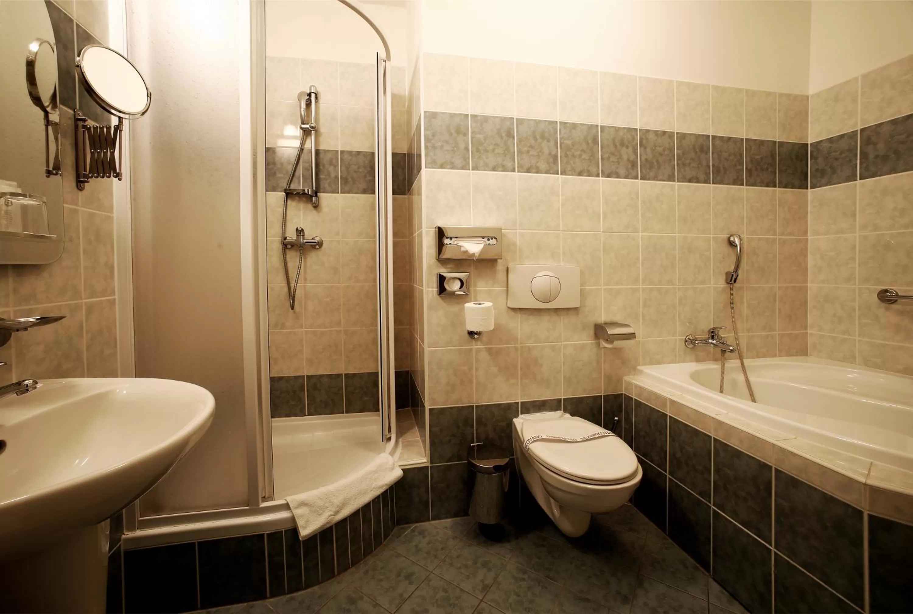 Bathroom in Hotel Central