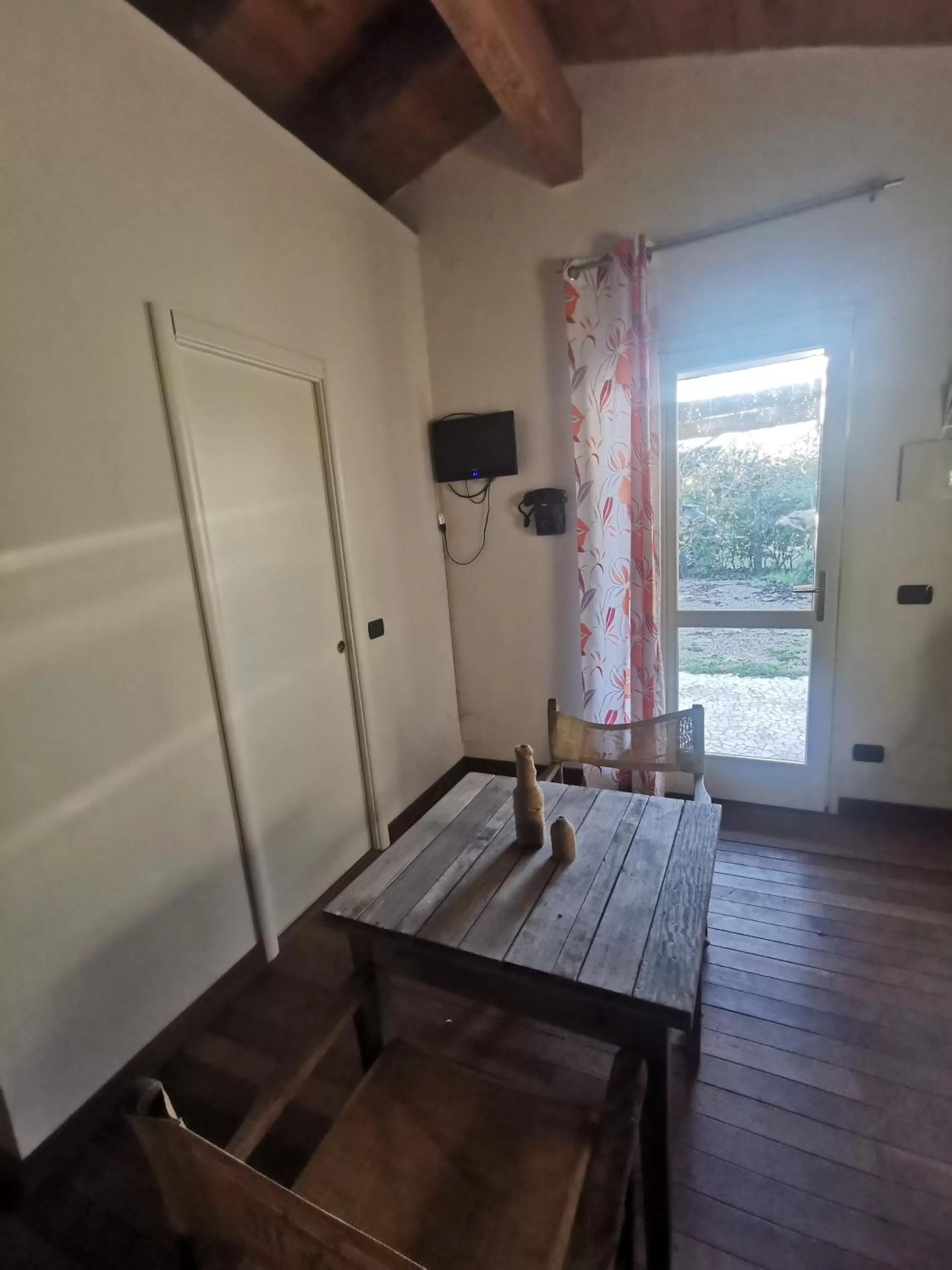 TV and multimedia, Dining Area in FONDO MARSIGLIA 110