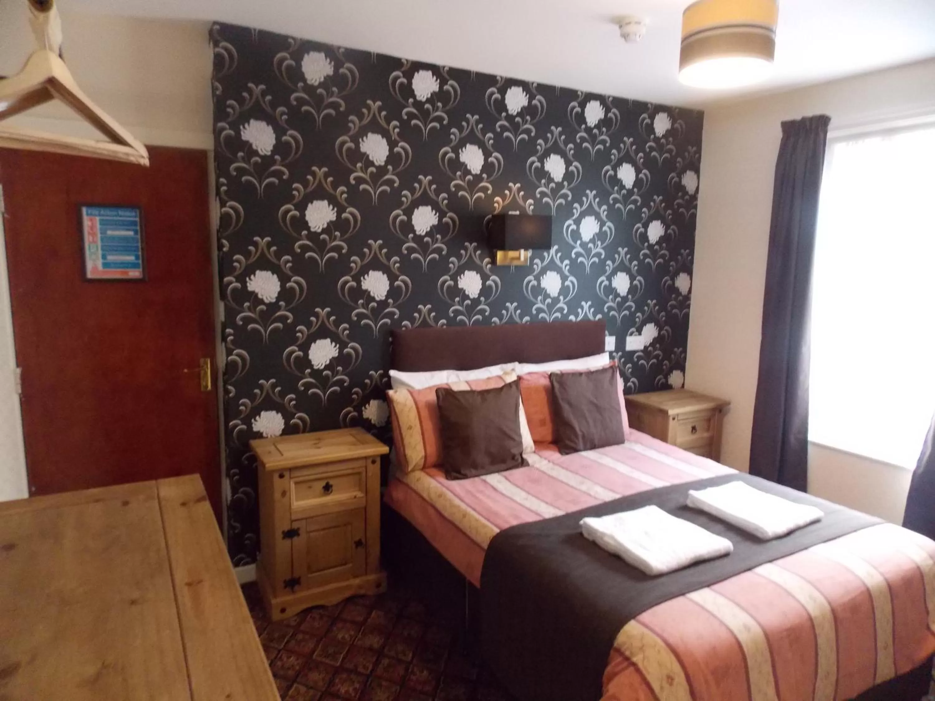 Bedroom, Bed in The Trafford Hotel