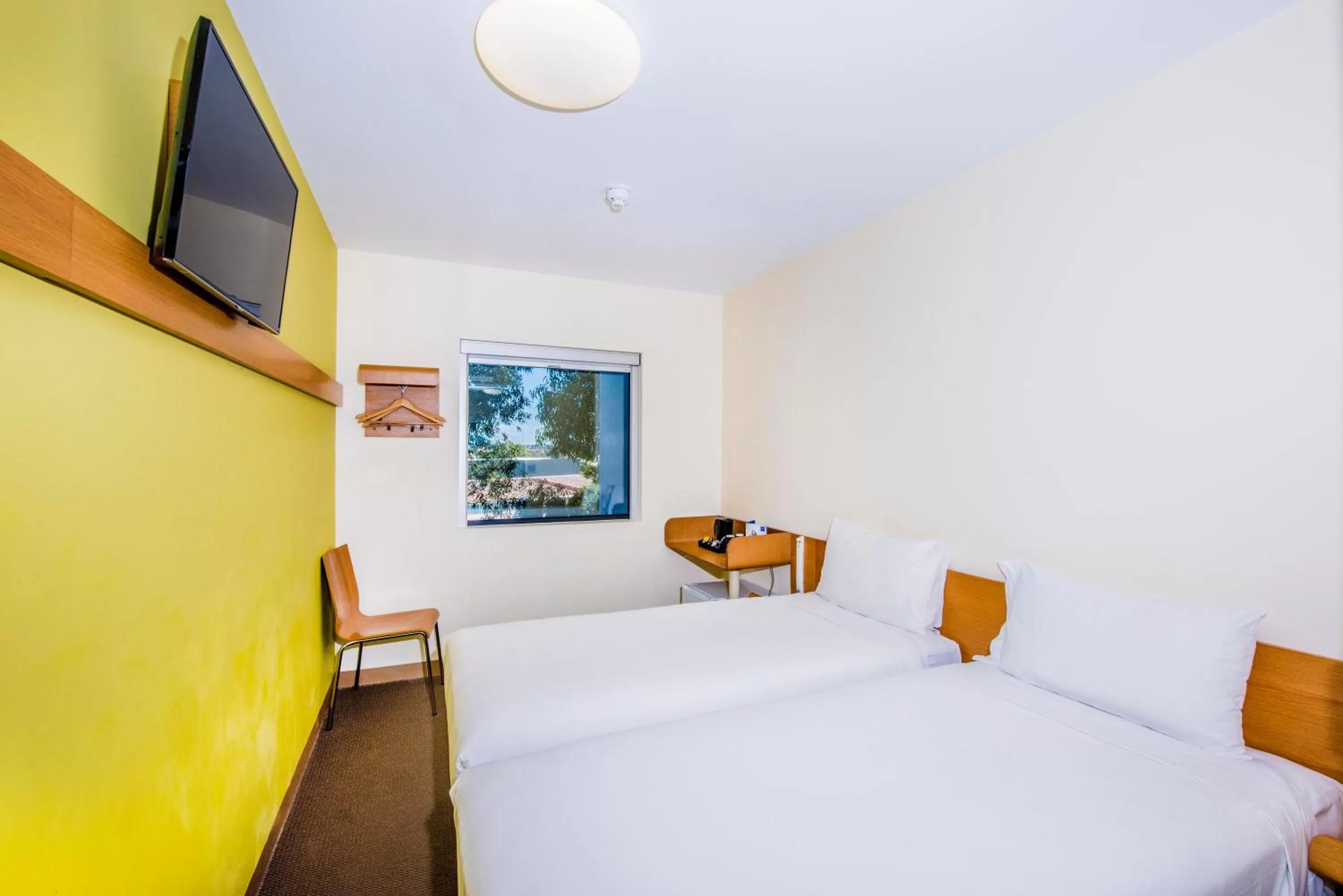 Bed in ibis Budget Sydney Olympic Park