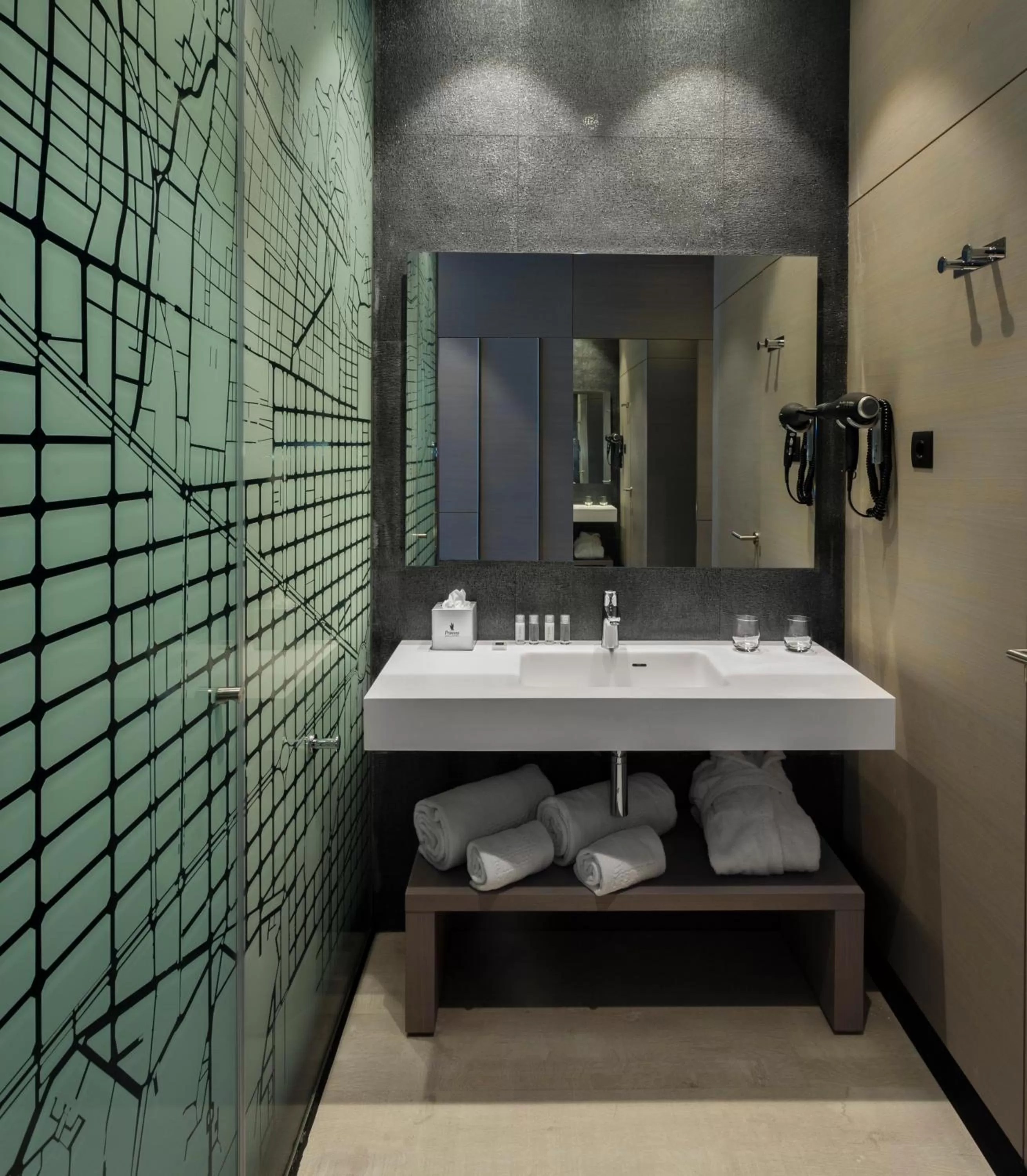 Bathroom in Negresco Princess 4* Sup