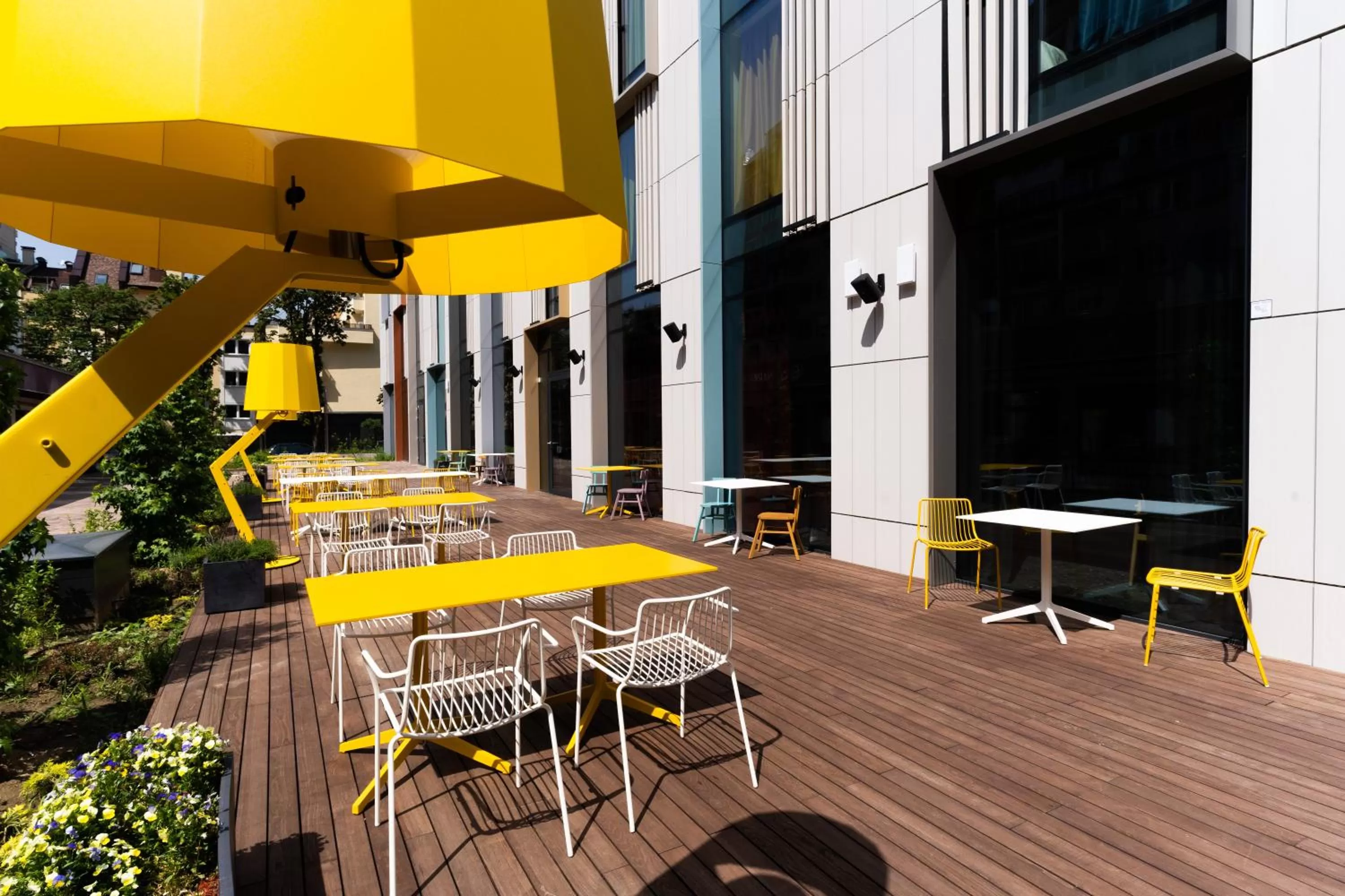 Patio in Hotel Kitchen59