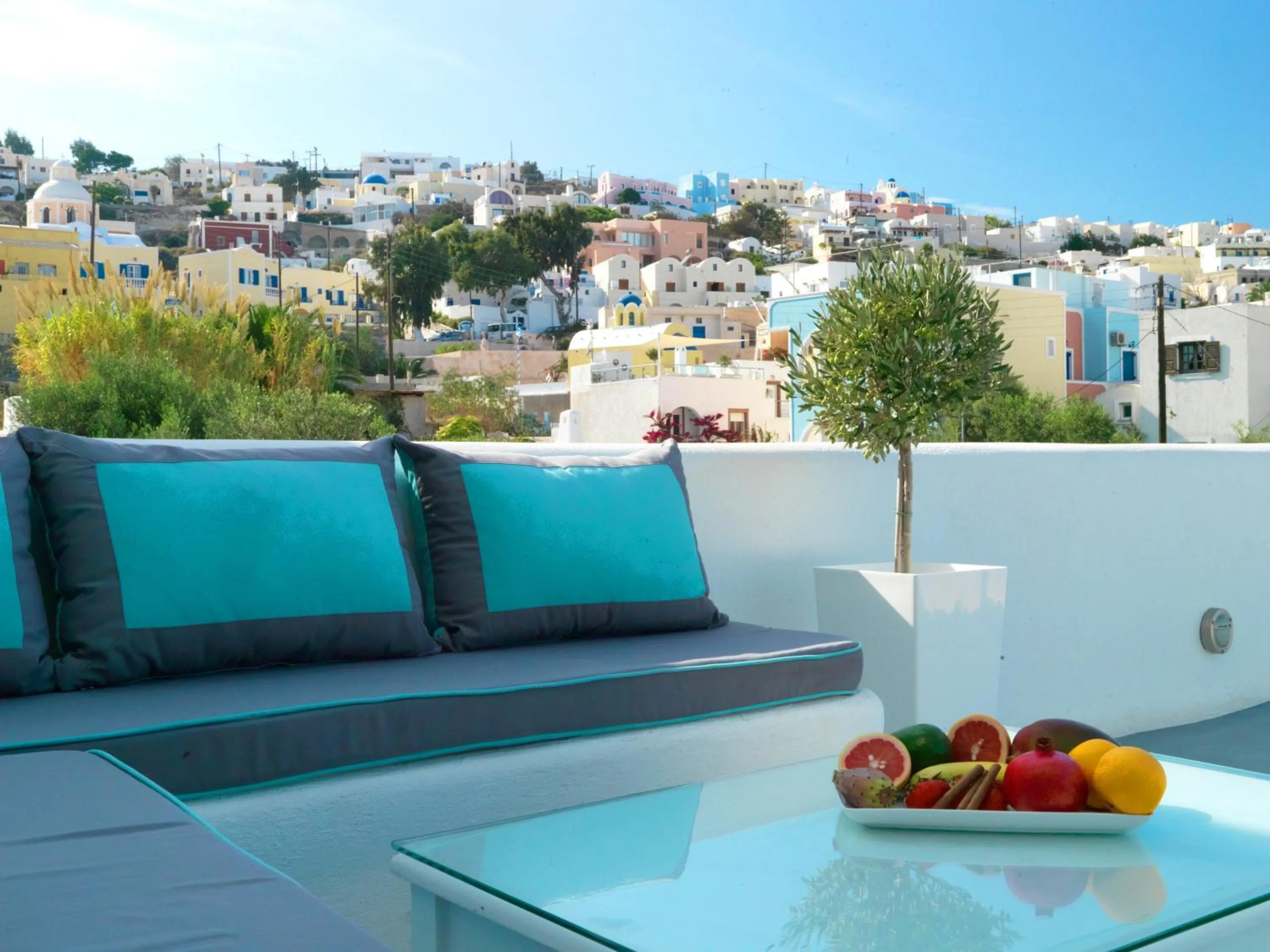 Balcony/Terrace in San Marino Suites by Calm Collection