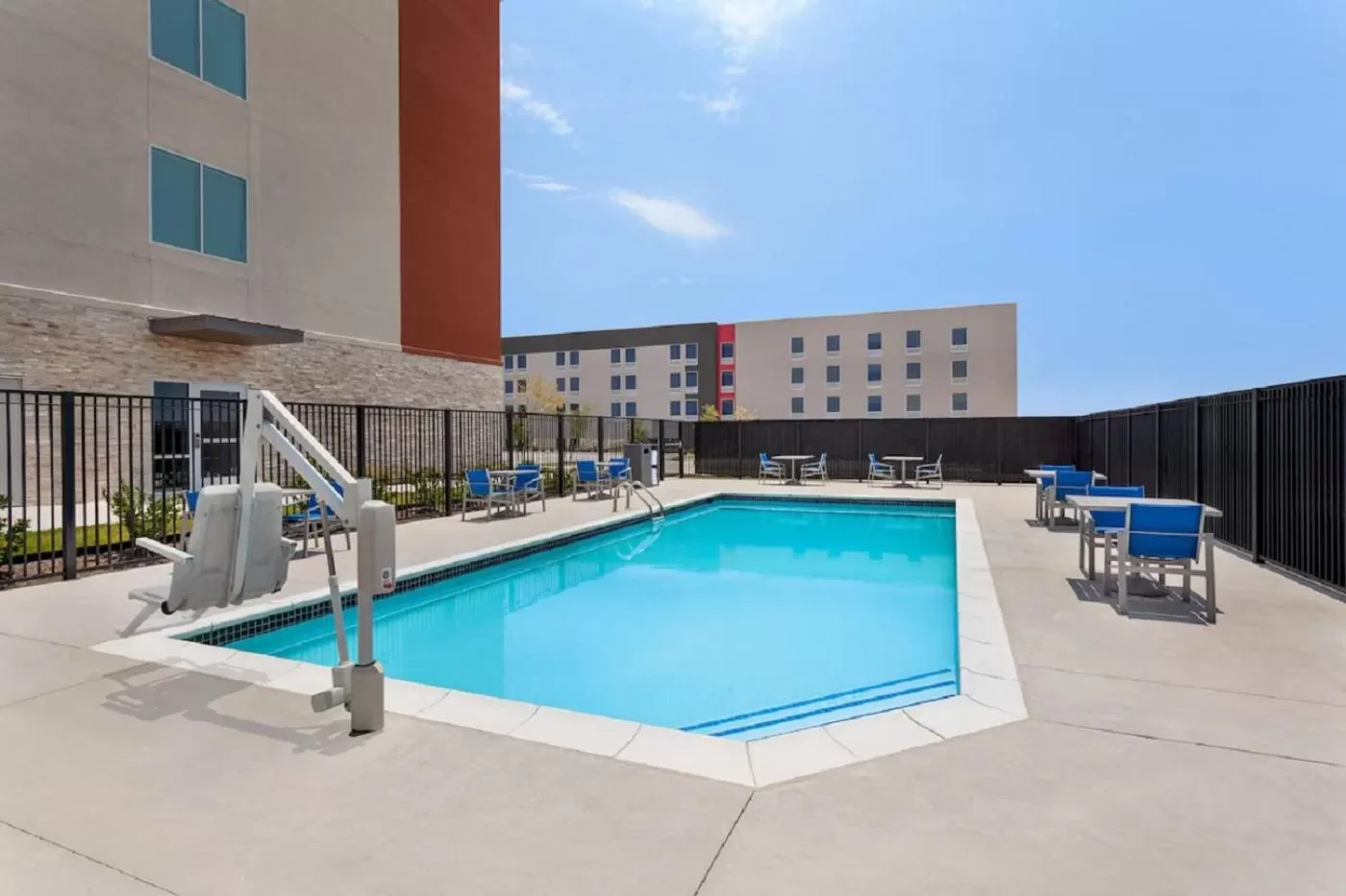 Swimming pool in Holiday Inn Express & Suites Austin North - Pflugerville by IHG