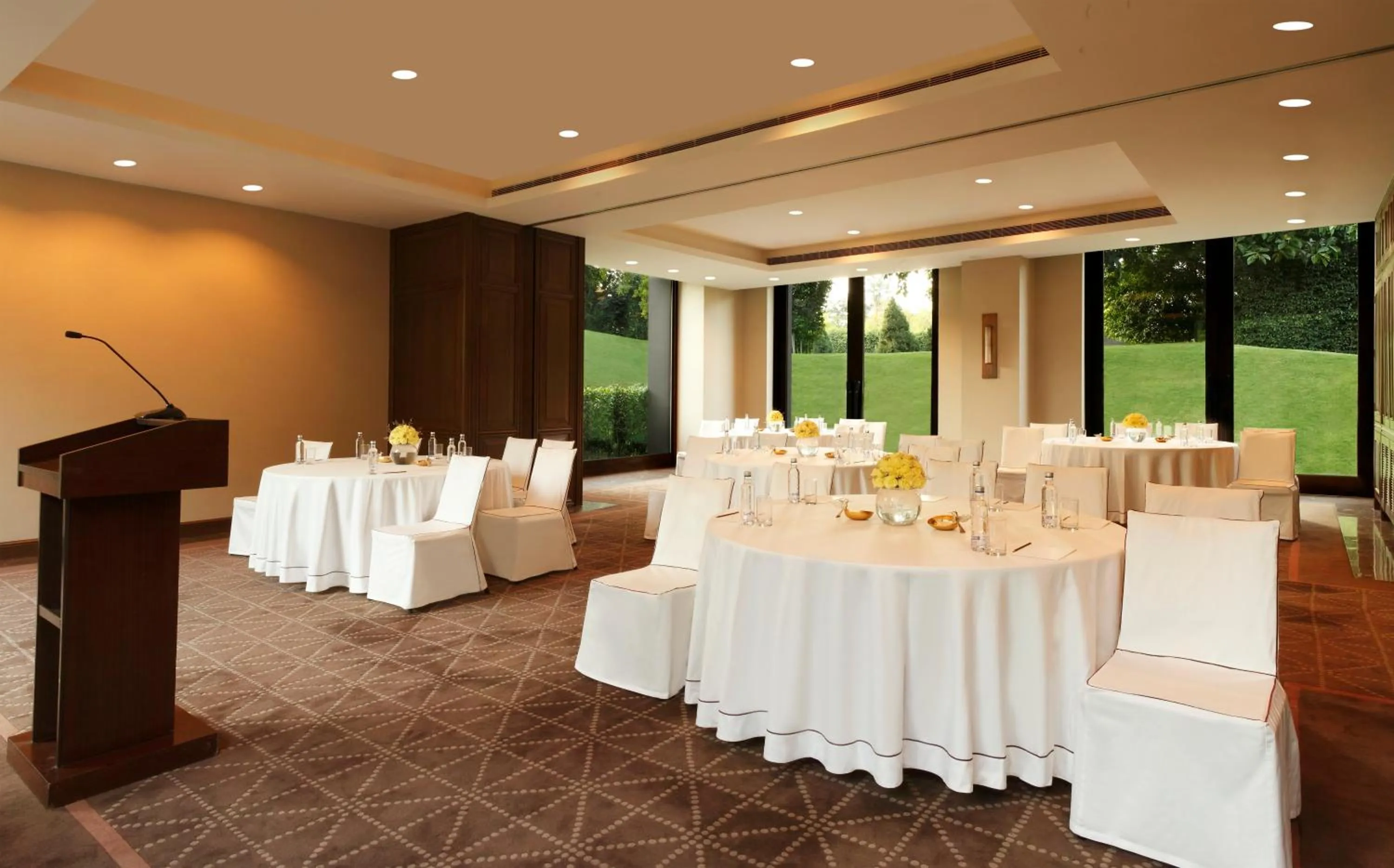Banquet/Function facilities in The Roseate
