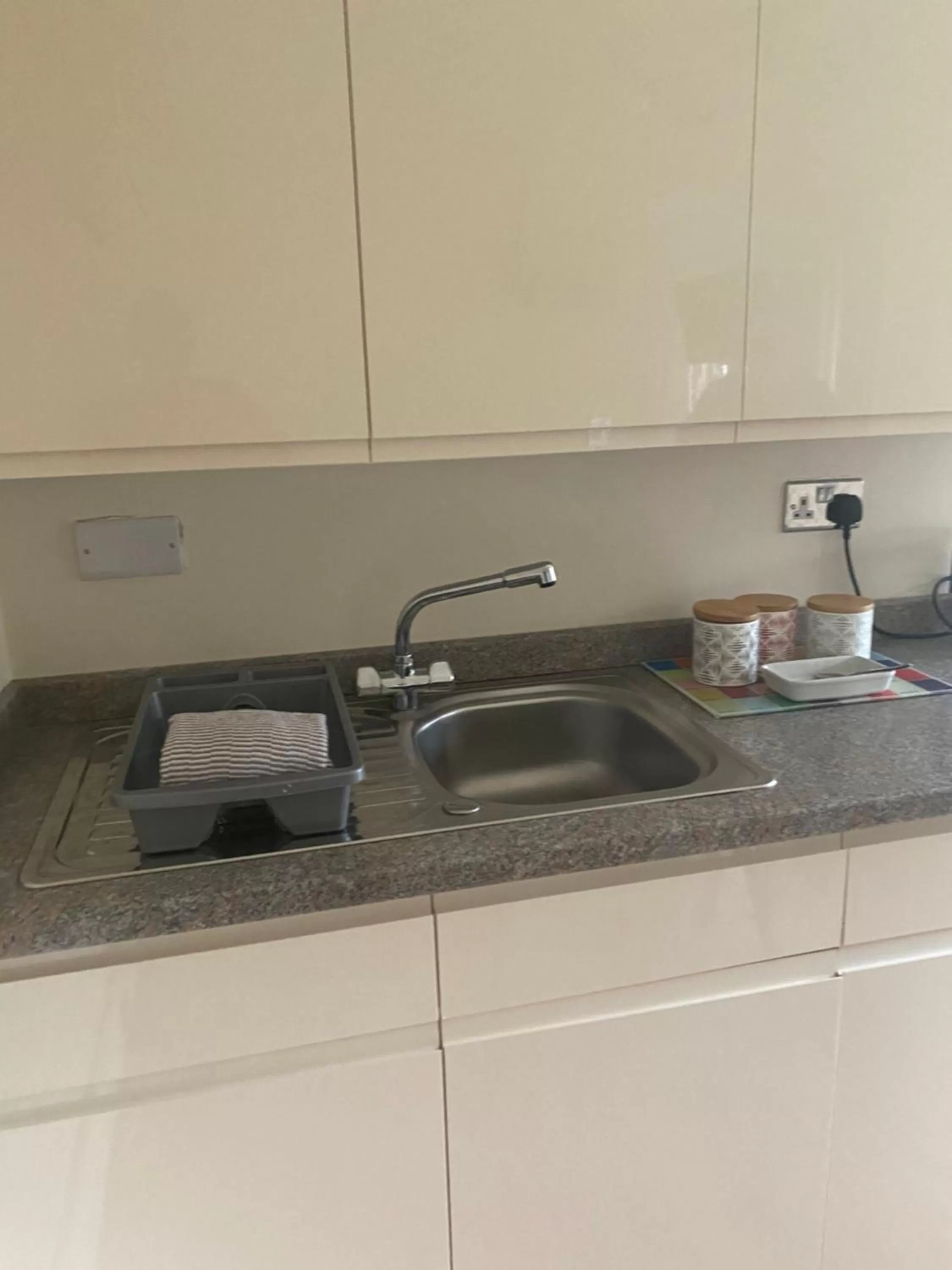 Kitchen or kitchenette in Lamorna