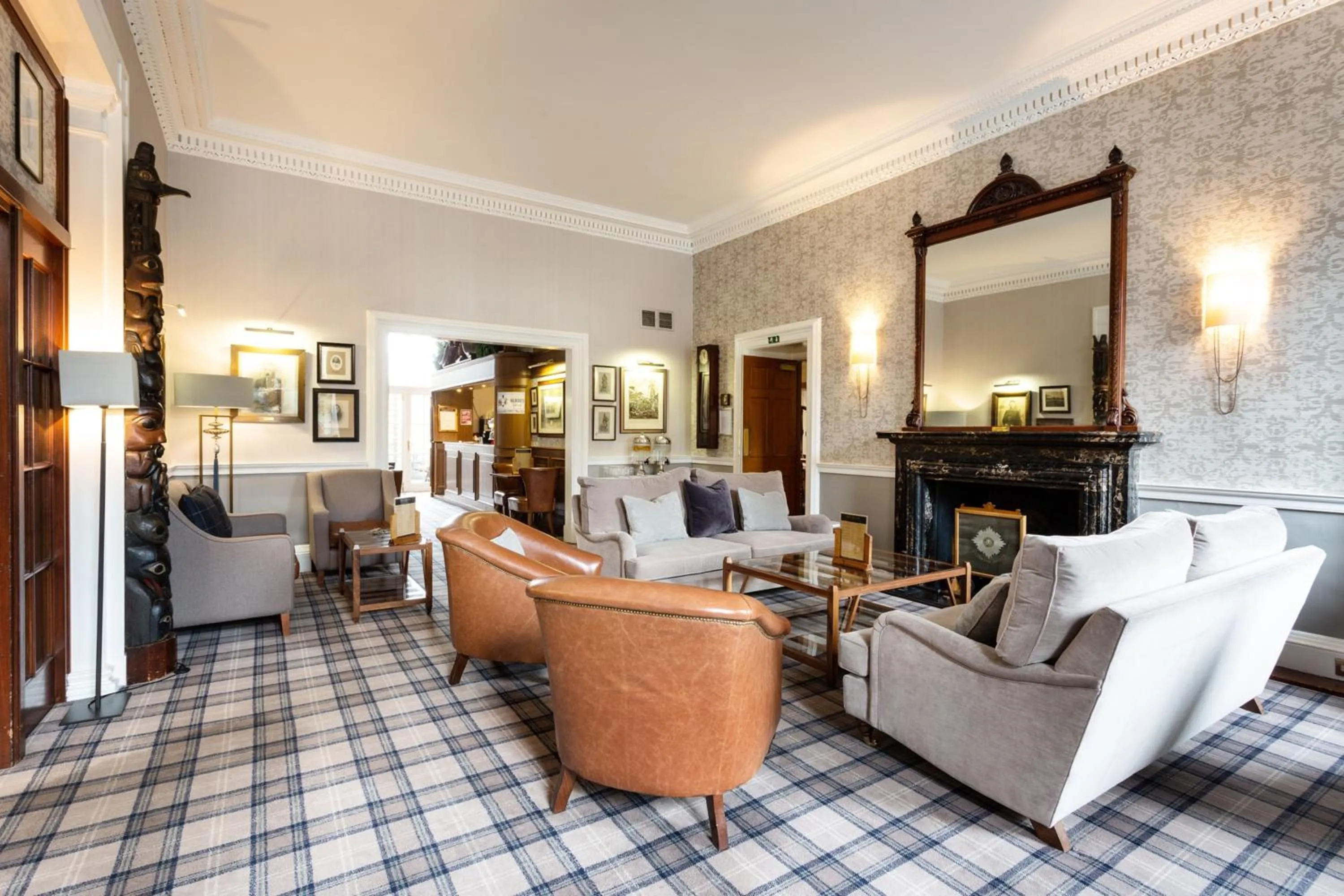 Lounge or bar in Royal Scots Club