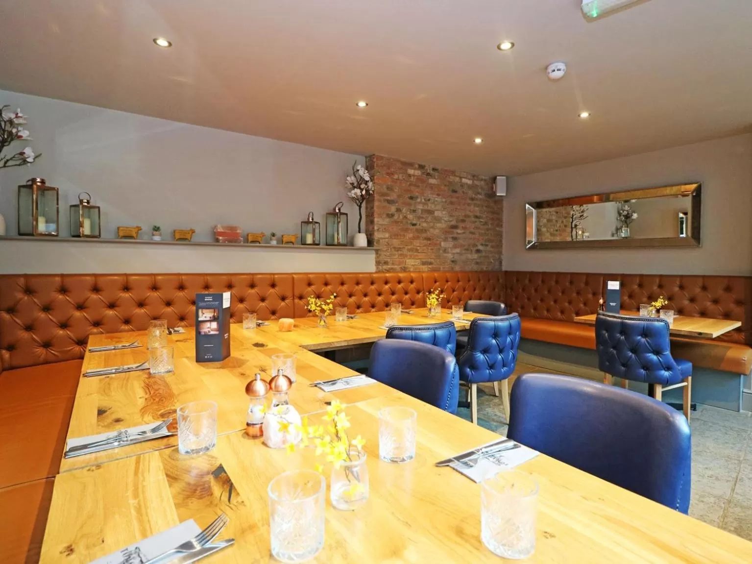 Restaurant/places to eat in Plum and Partridge Husthwaite