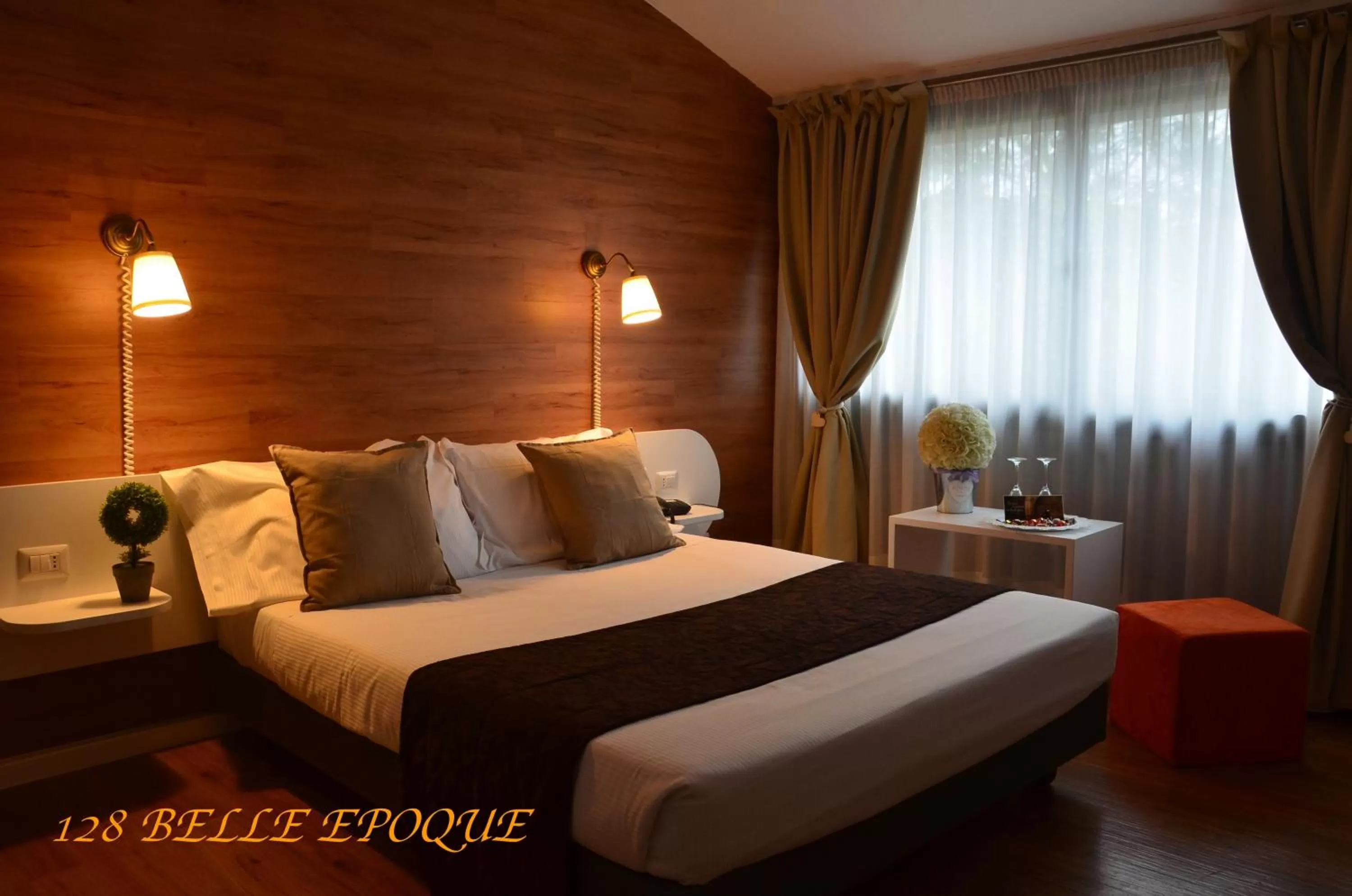 Superior Double Room in Green Hotel Motel