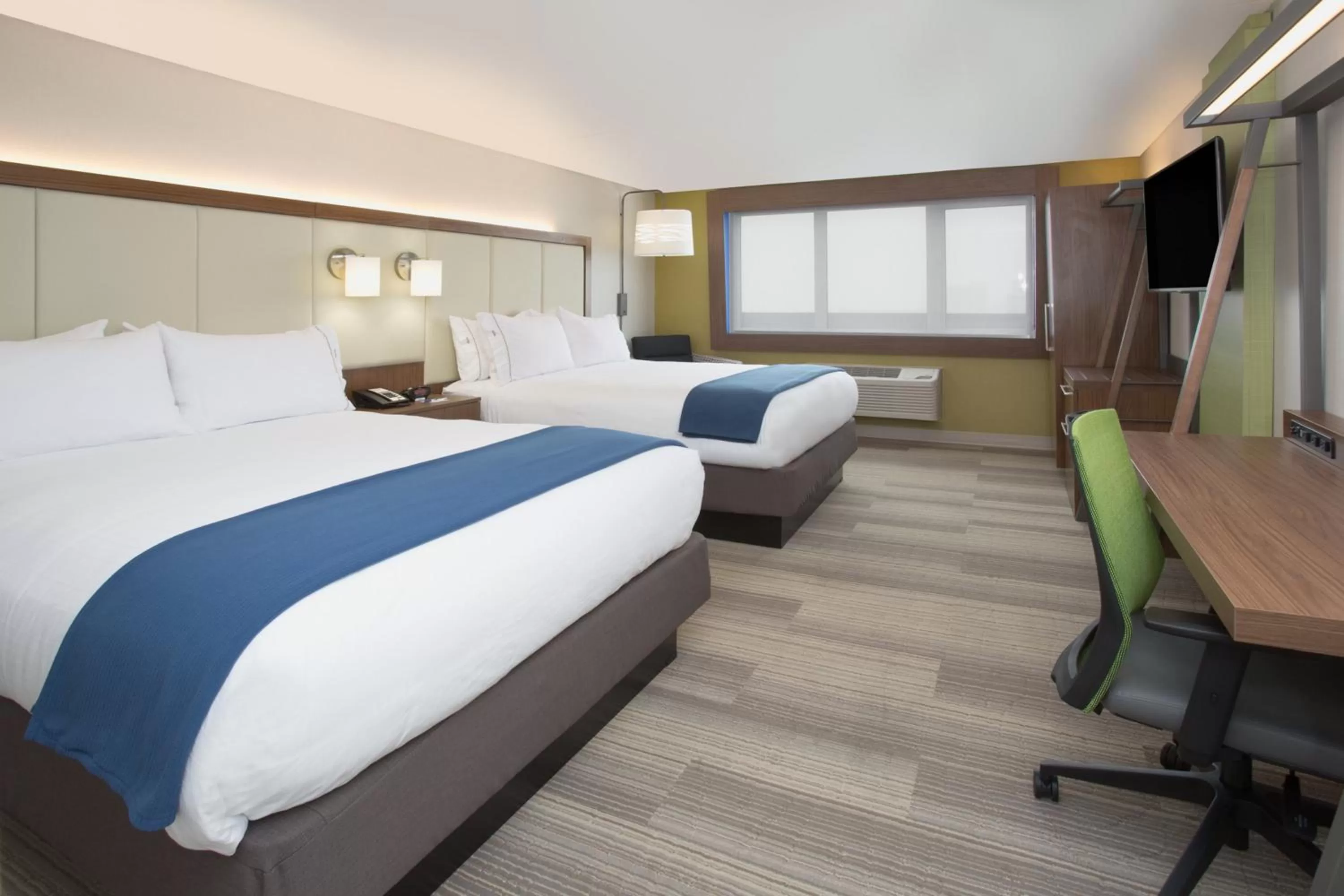 Queen Suite with Two Queen Beds and Sofa Bed in Holiday Inn Express & Suites Nashville North - Springfield by IHG