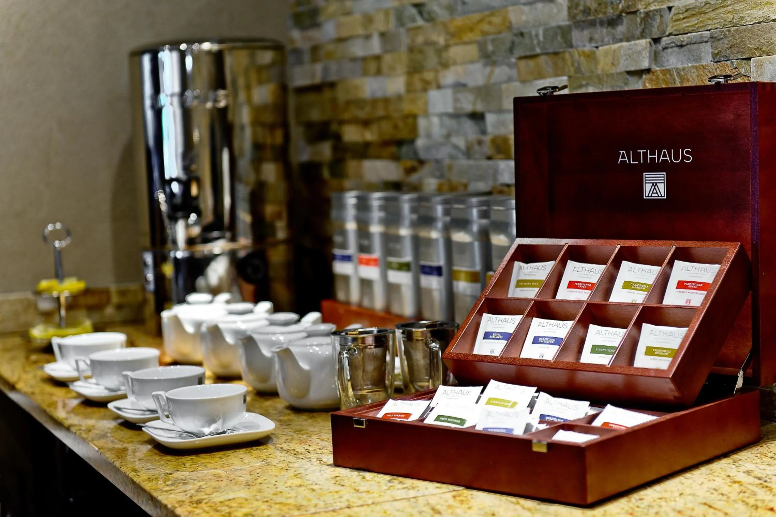 Food and drinks in Artim Hotel