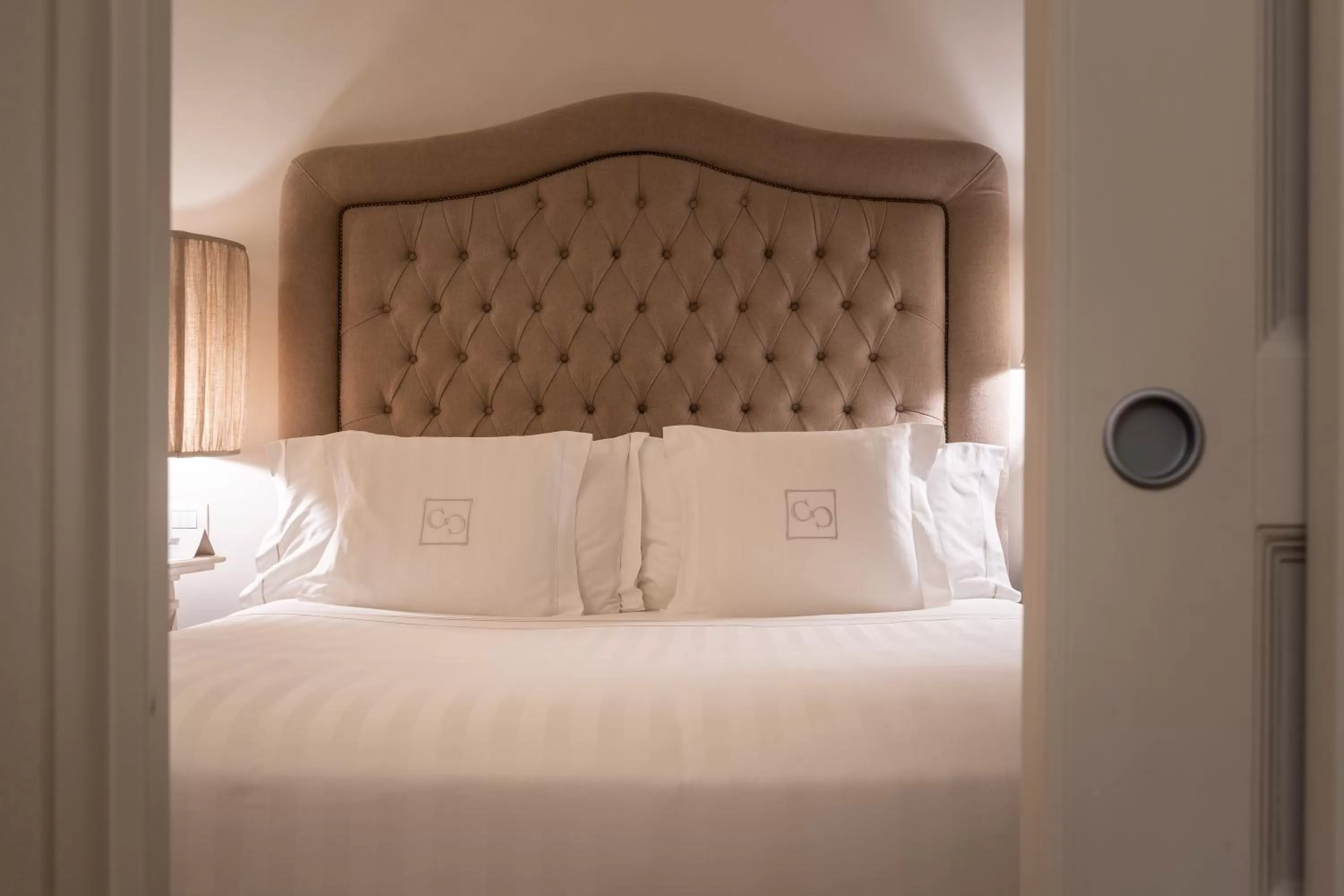 Bed in Corte Calzaiuoli Elegant Suites