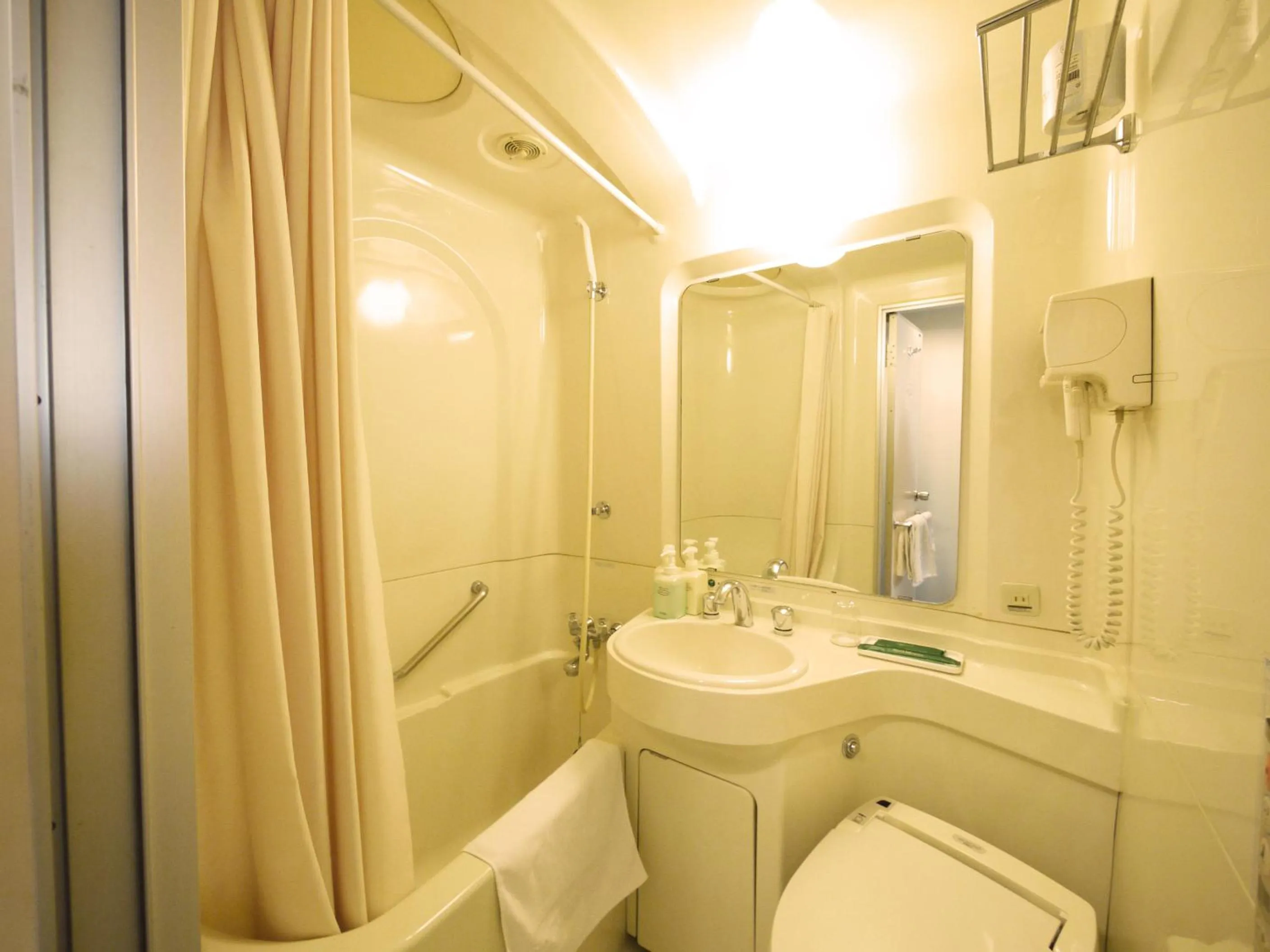 Bathroom in Hotel Route-Inn Shinagawa-Oimachi