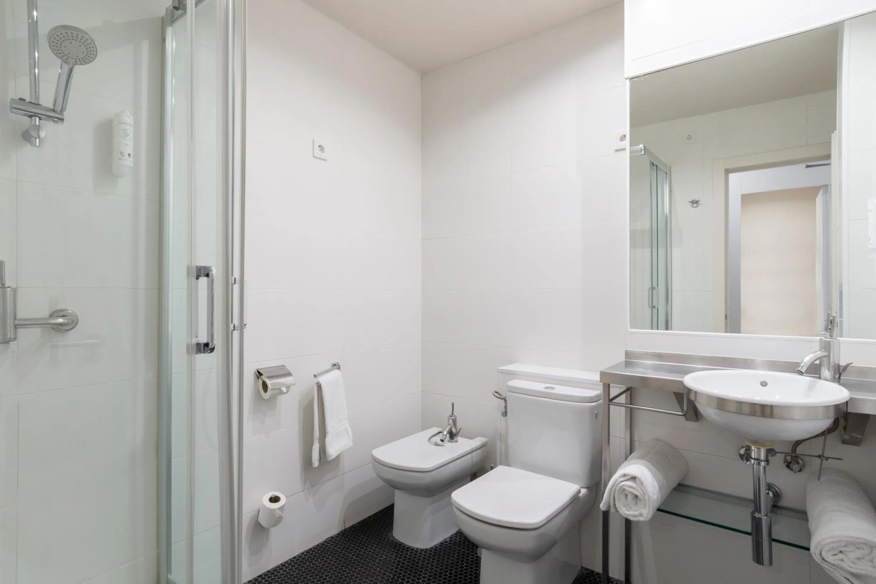 Bathroom in Líbere Madrid Palacio Real