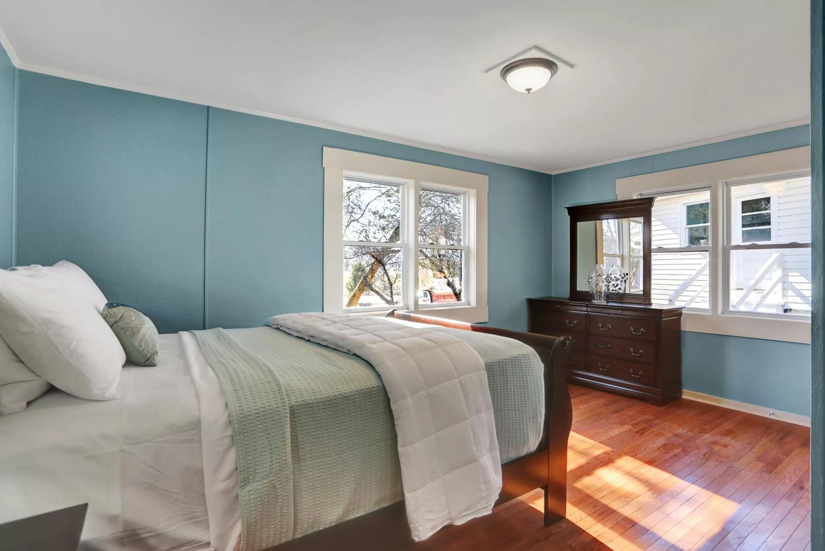 Bed in Allenberry Resort