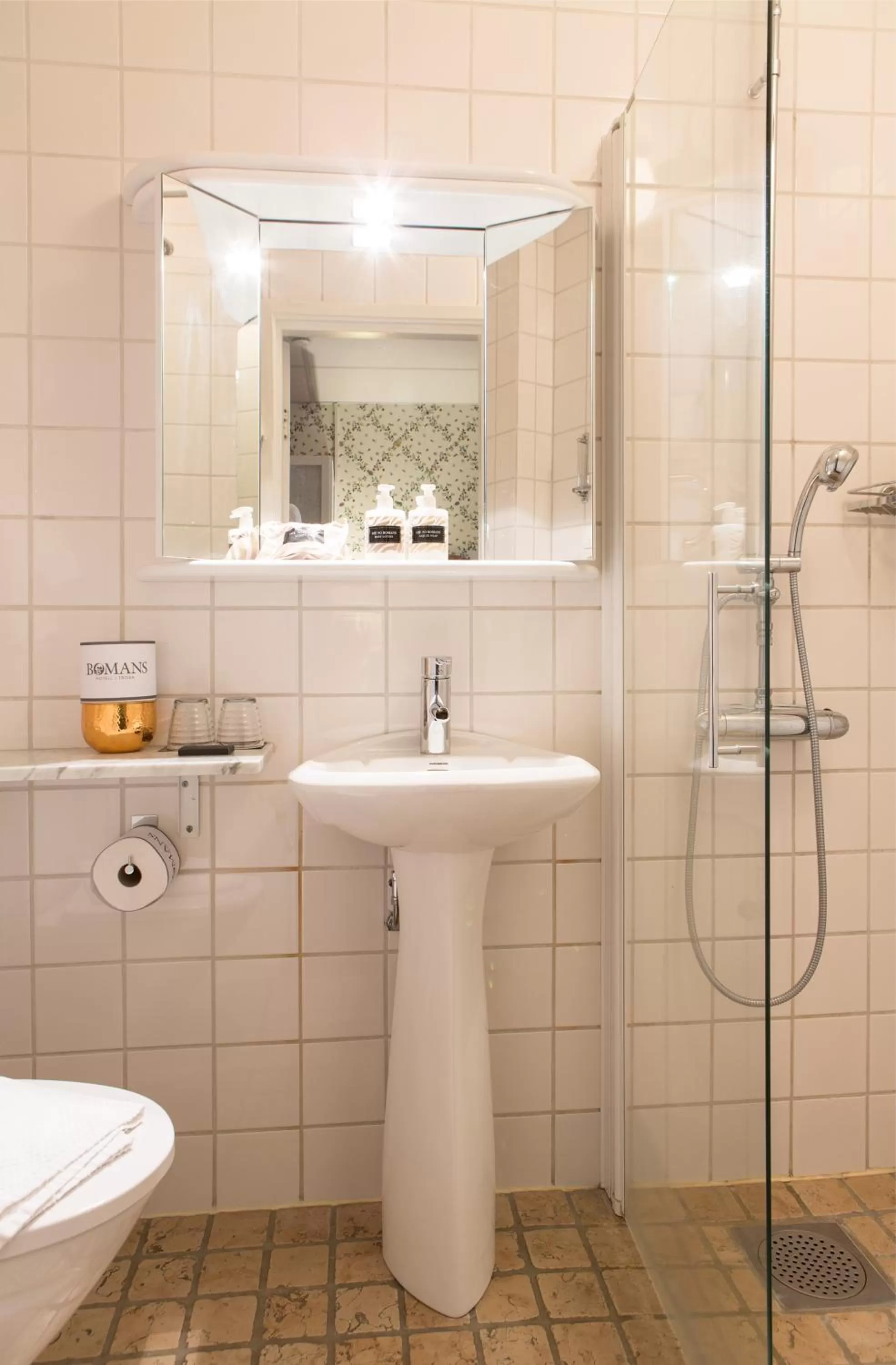Shower in Bomans Hotell i Trosa