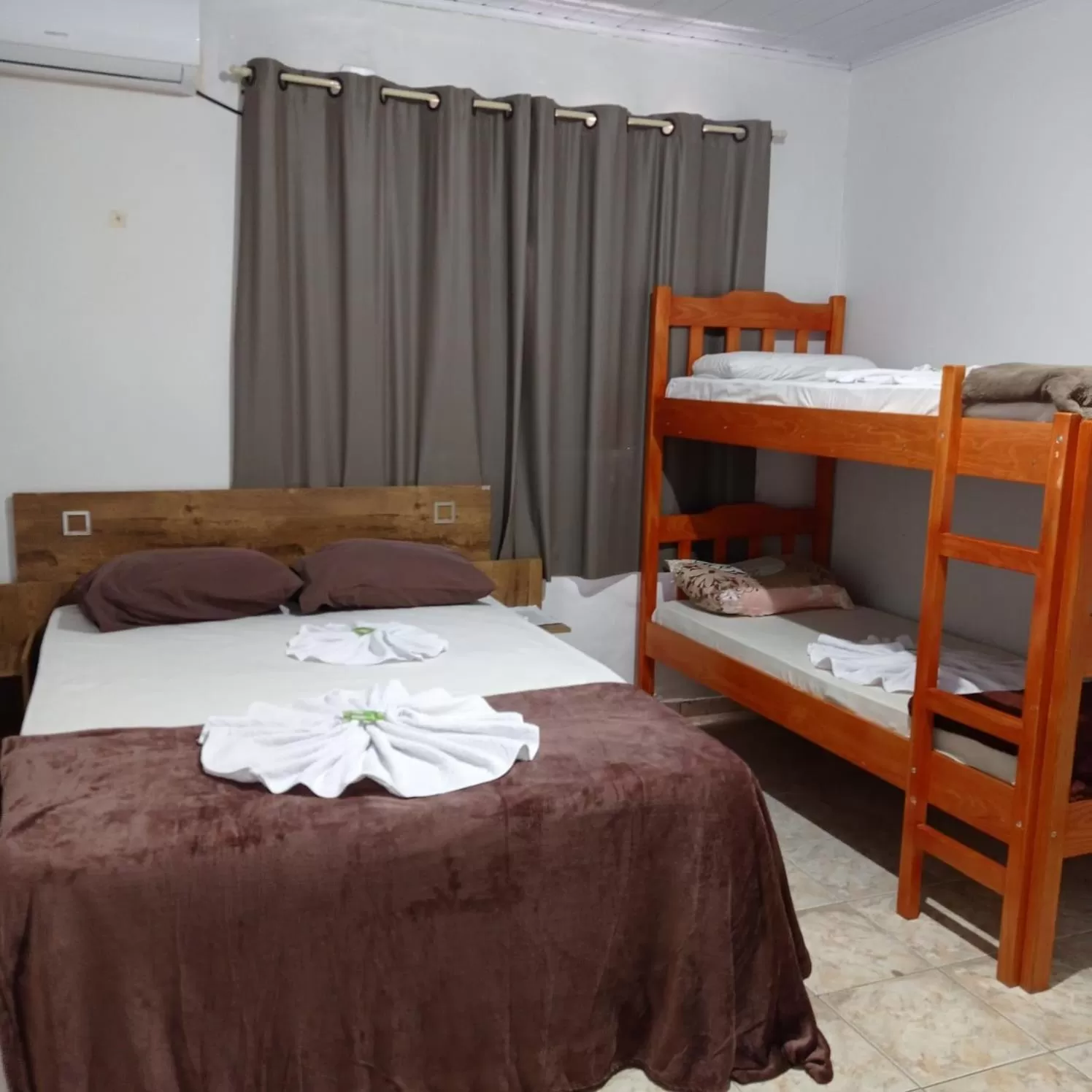 Bunk Bed in Pousada Murilo centro foz