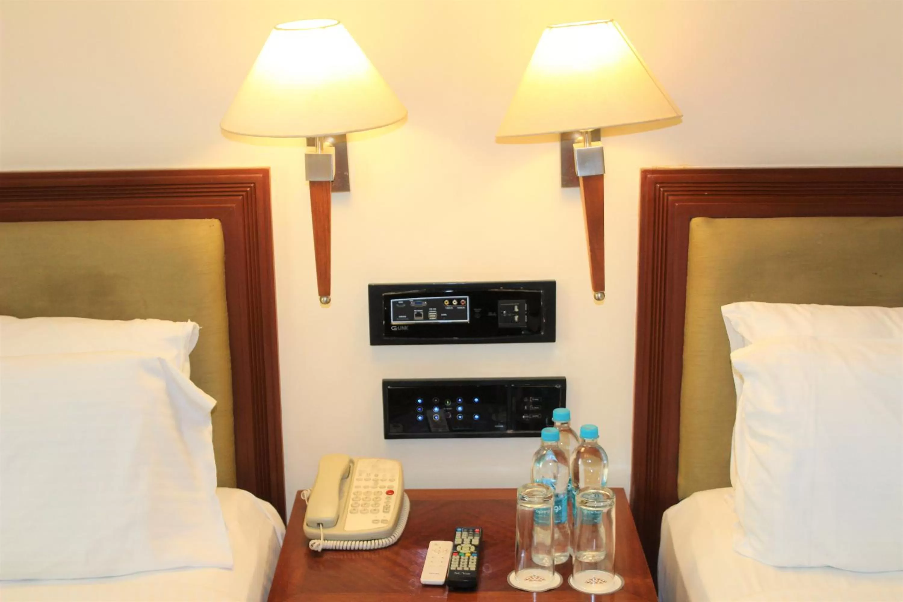 Bedroom, Bed in The Accord Metropolitan