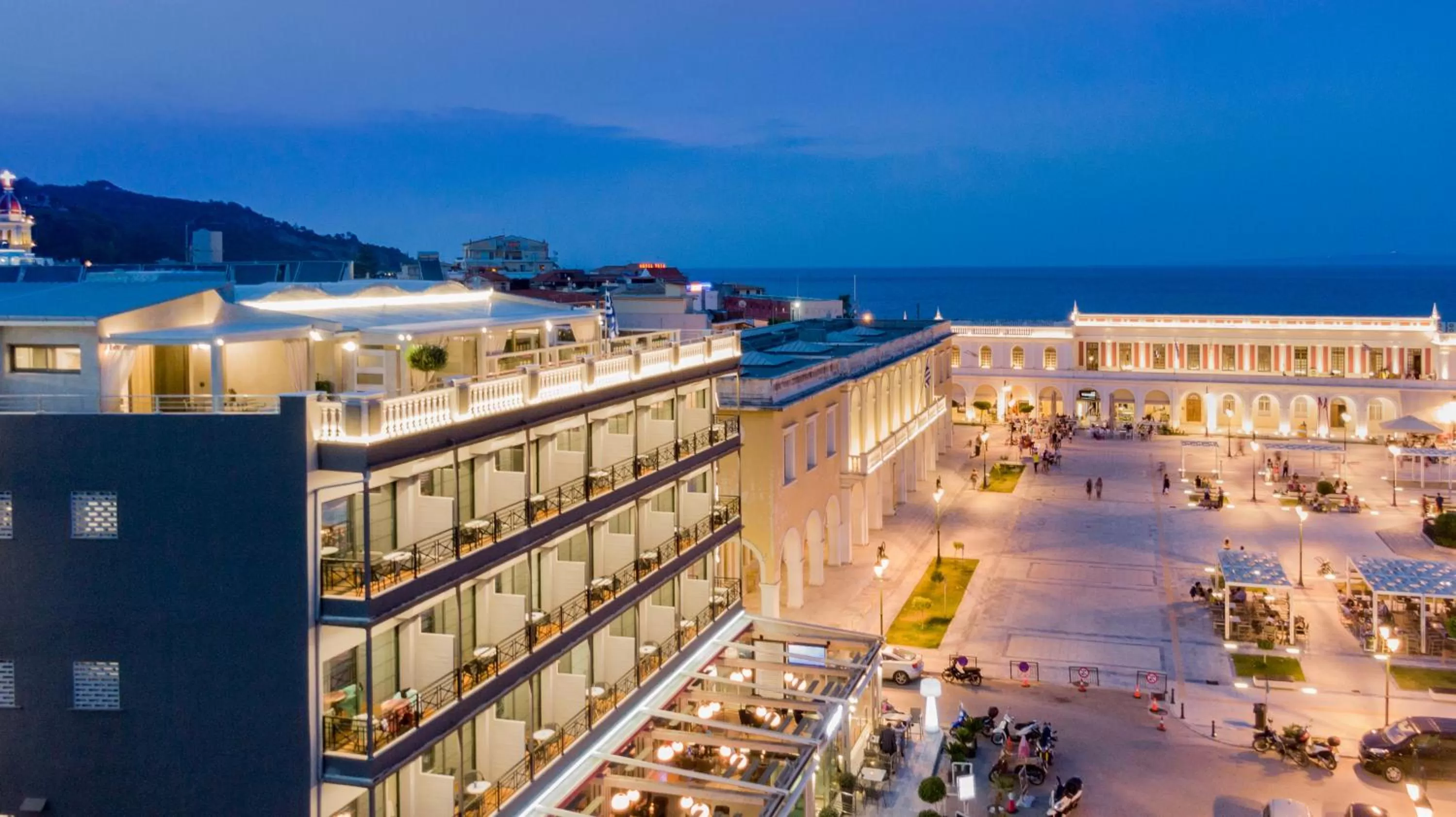 Neighbourhood in Phoenix Hotel