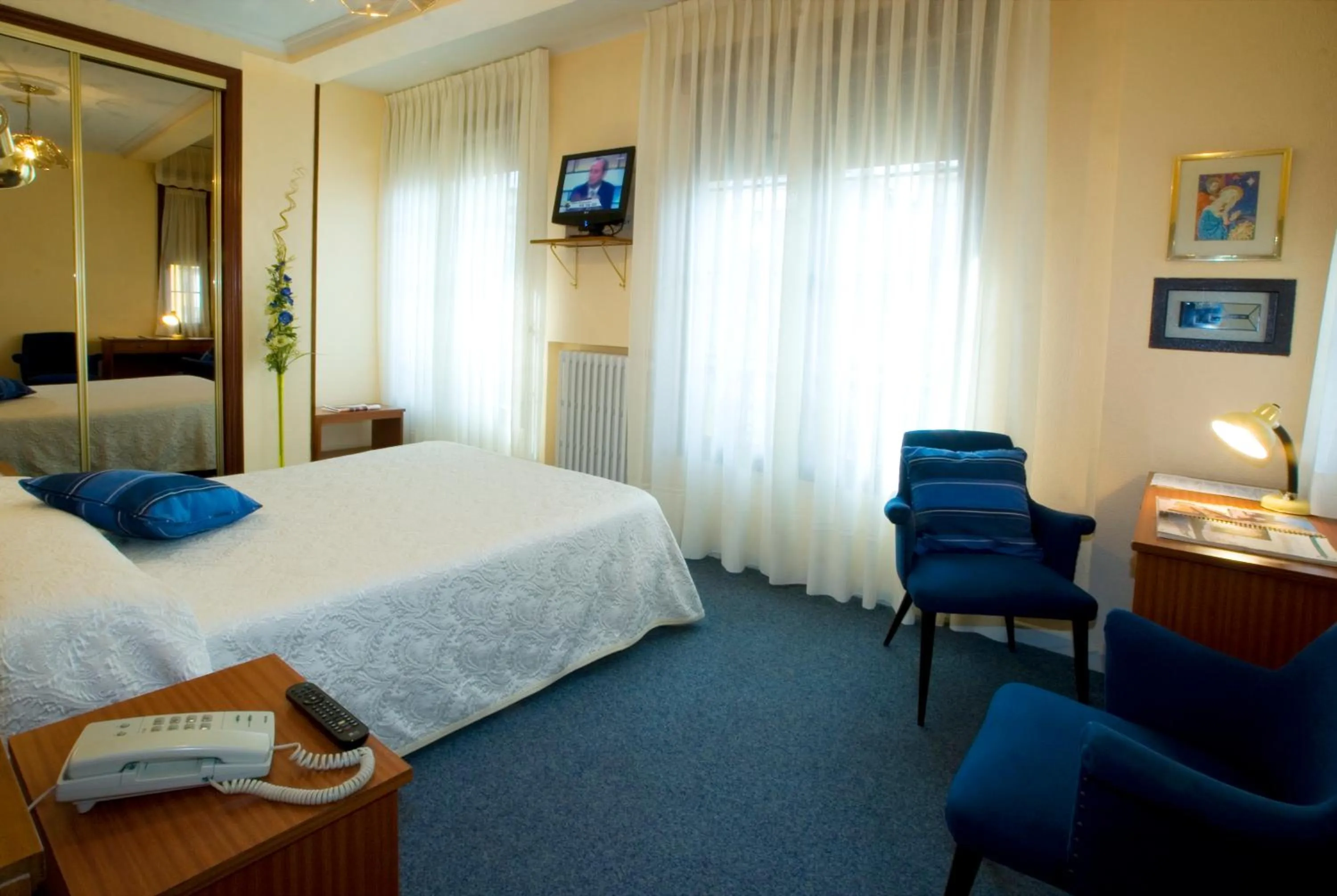 Bed in Hotel Castilla