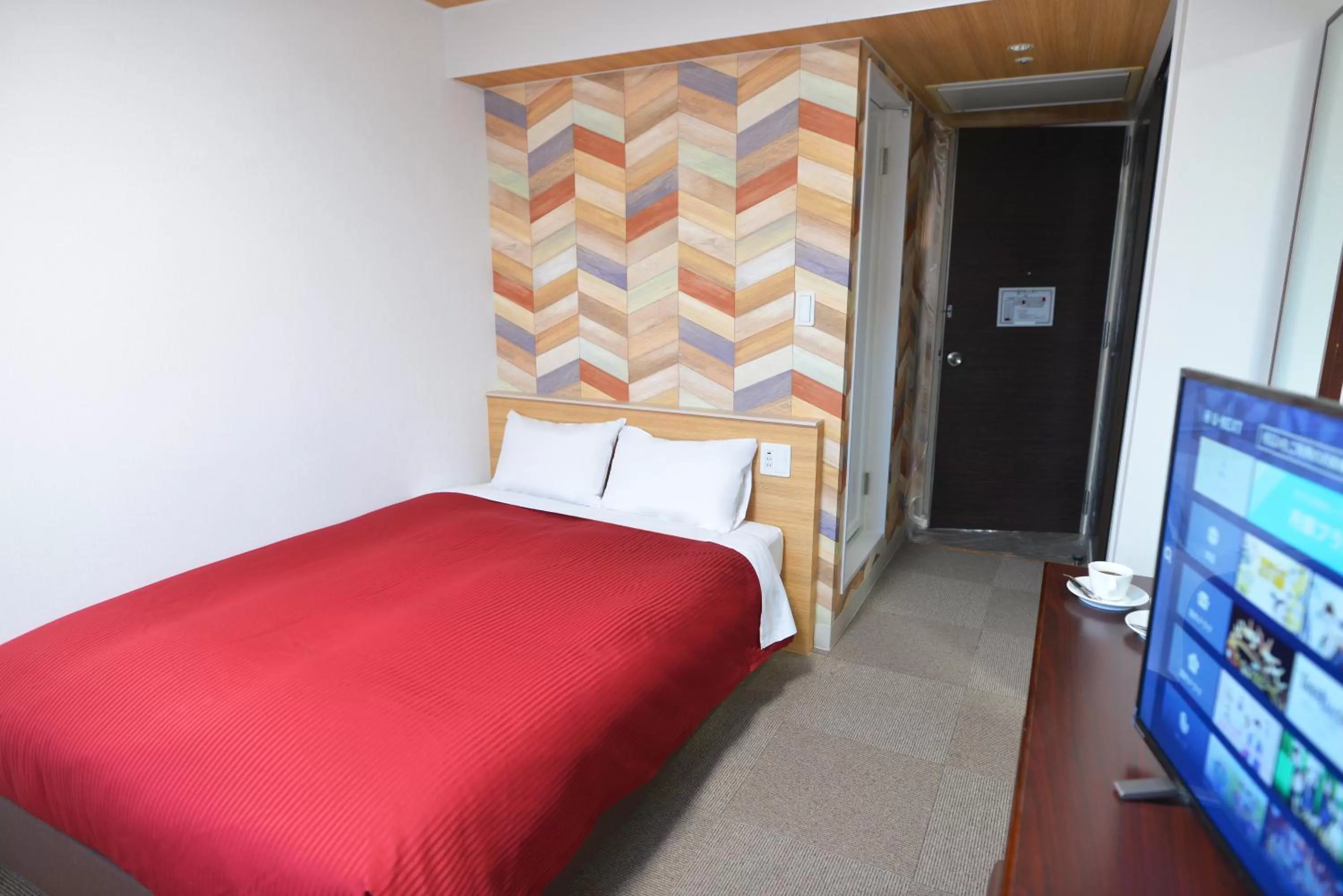 Photo of the whole room, Bed in Hotel New Gaea Omuta Garden