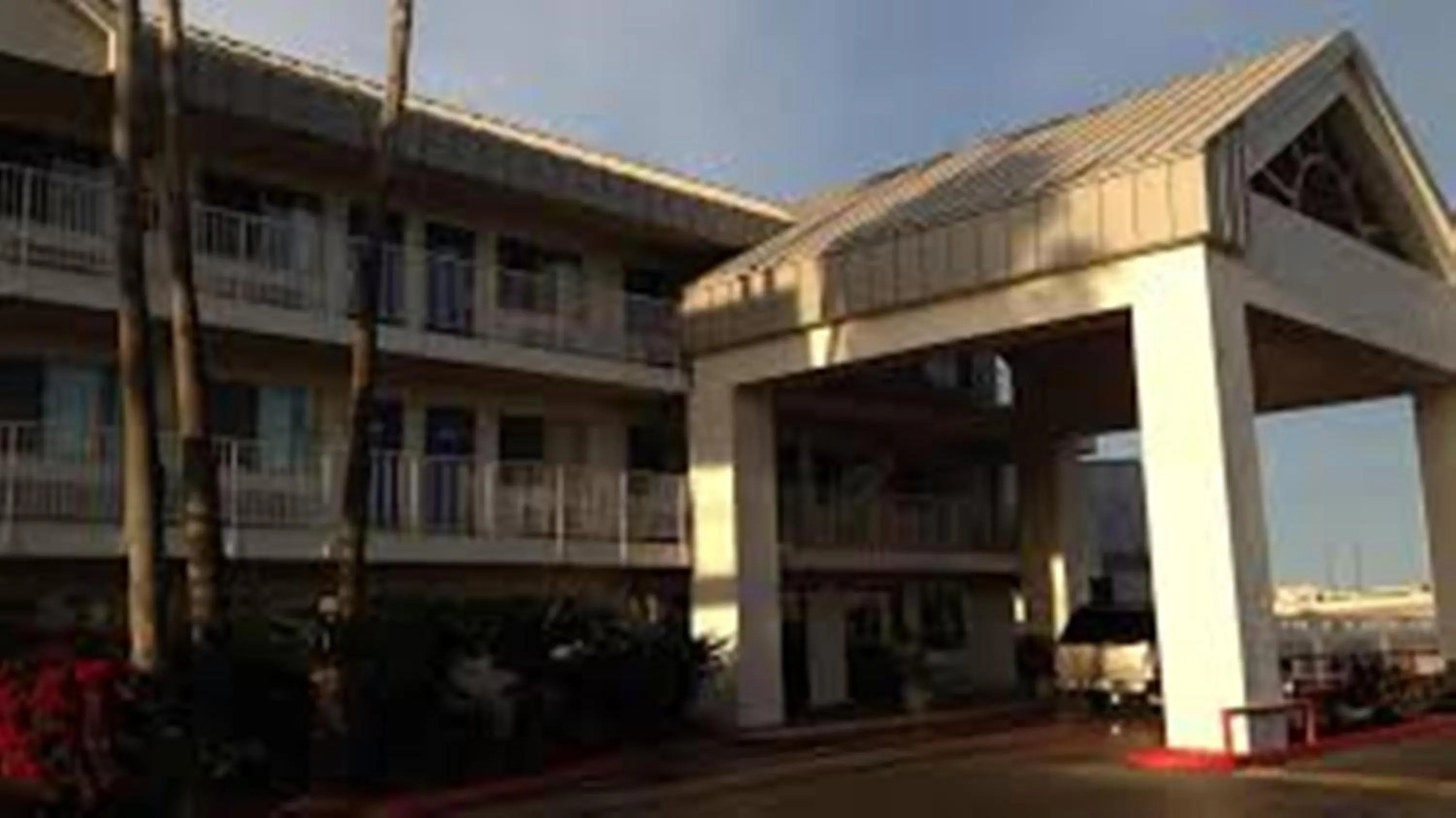 Property building in Motel 6-Brownsville, TX North