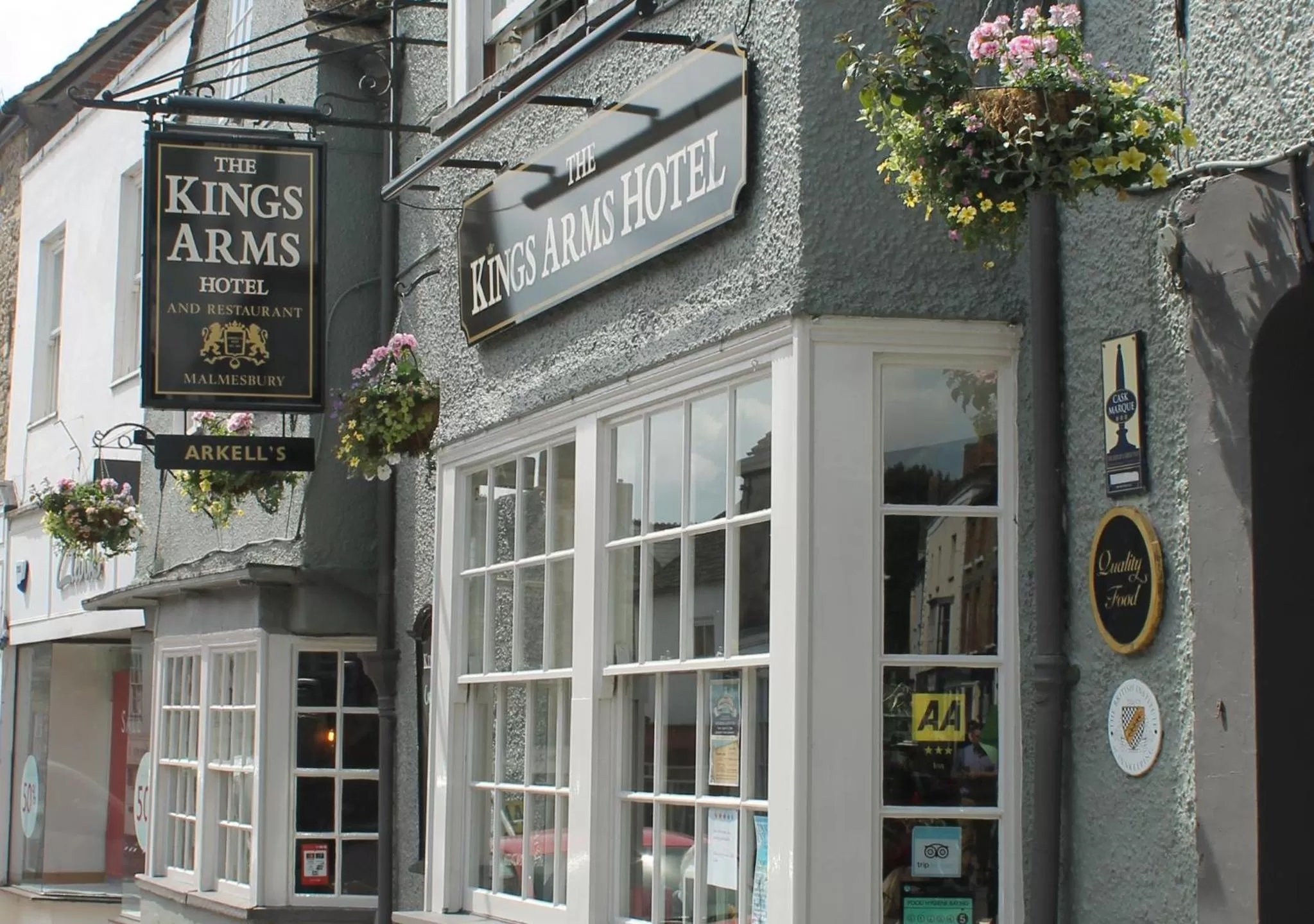 Property building in The Kings Arms Hotel