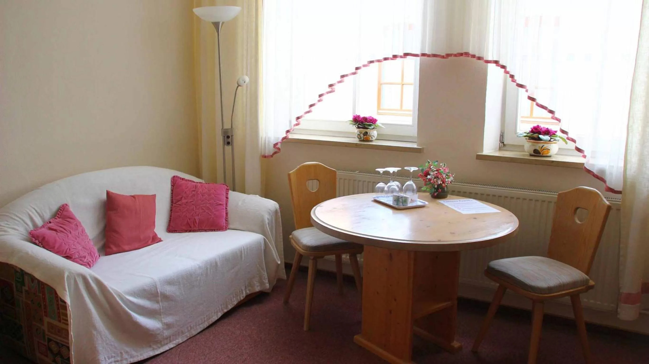Seating Area in Hotel Gasthof Zum weissen Lamm