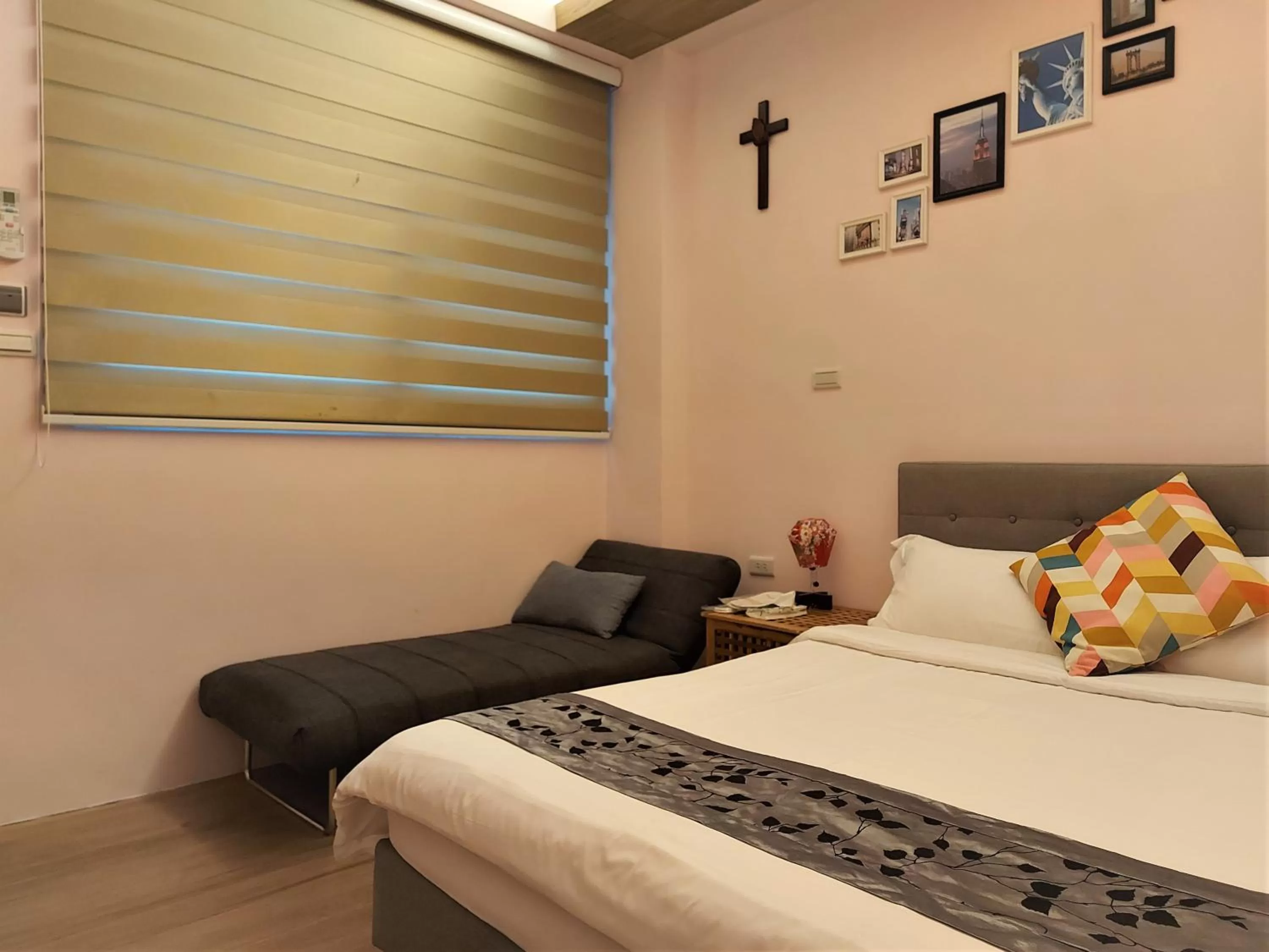 Bedroom, Bed in Dosun B&B