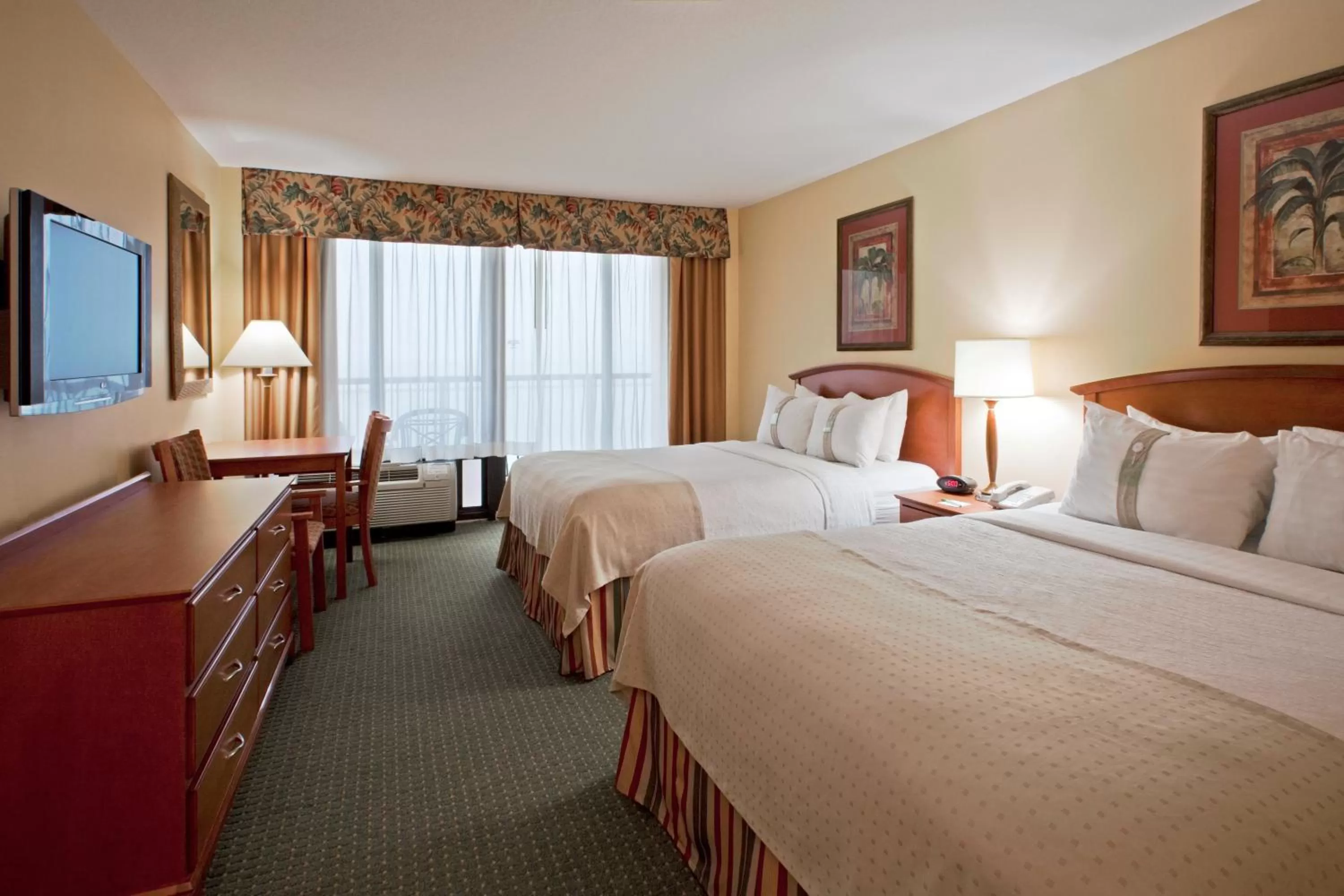 Bedroom, Bed in Holiday Inn & Suites Clearwater Beach by IHG