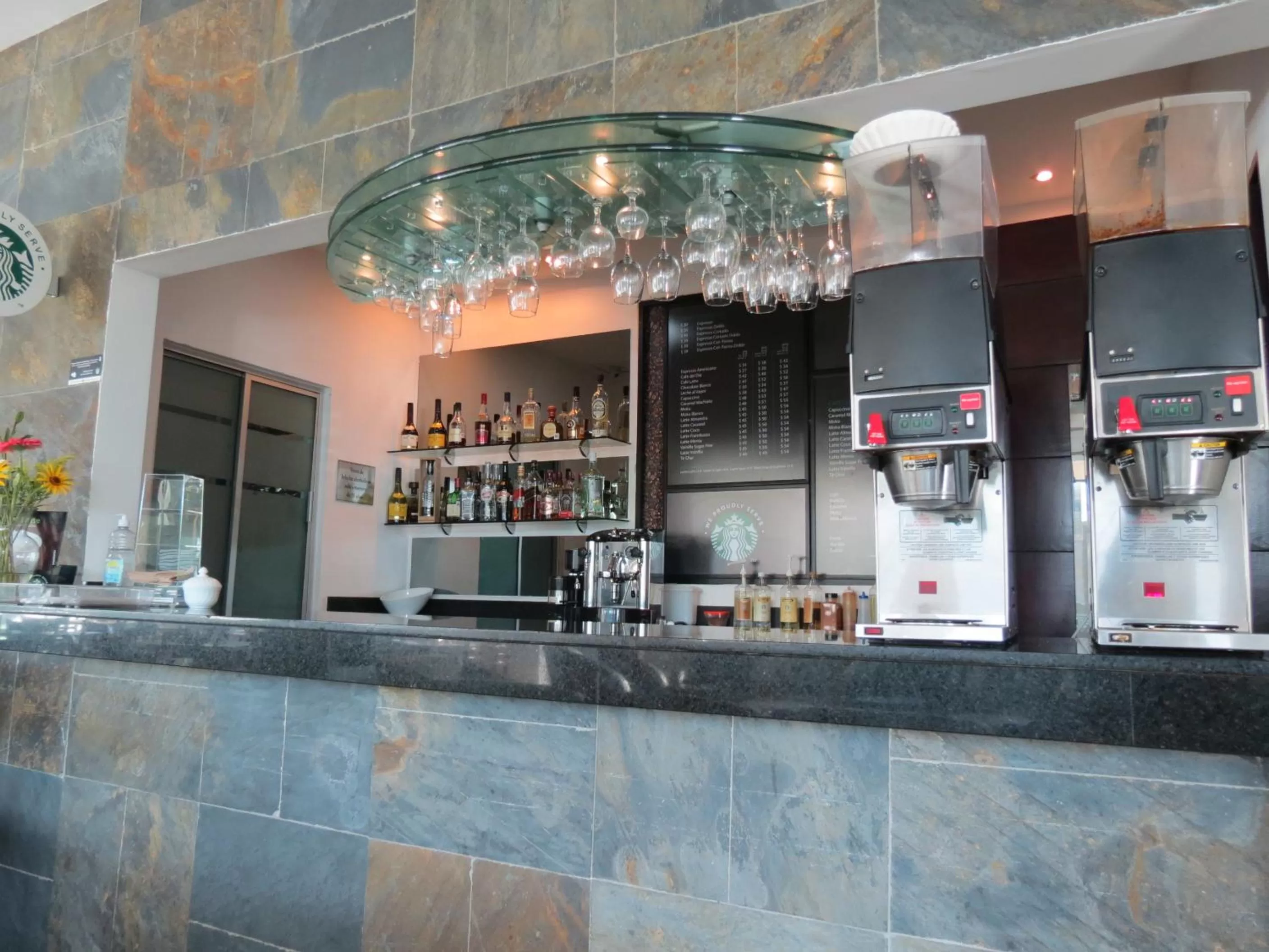 Lounge or bar in Hotel Ankara "Las Lomas"