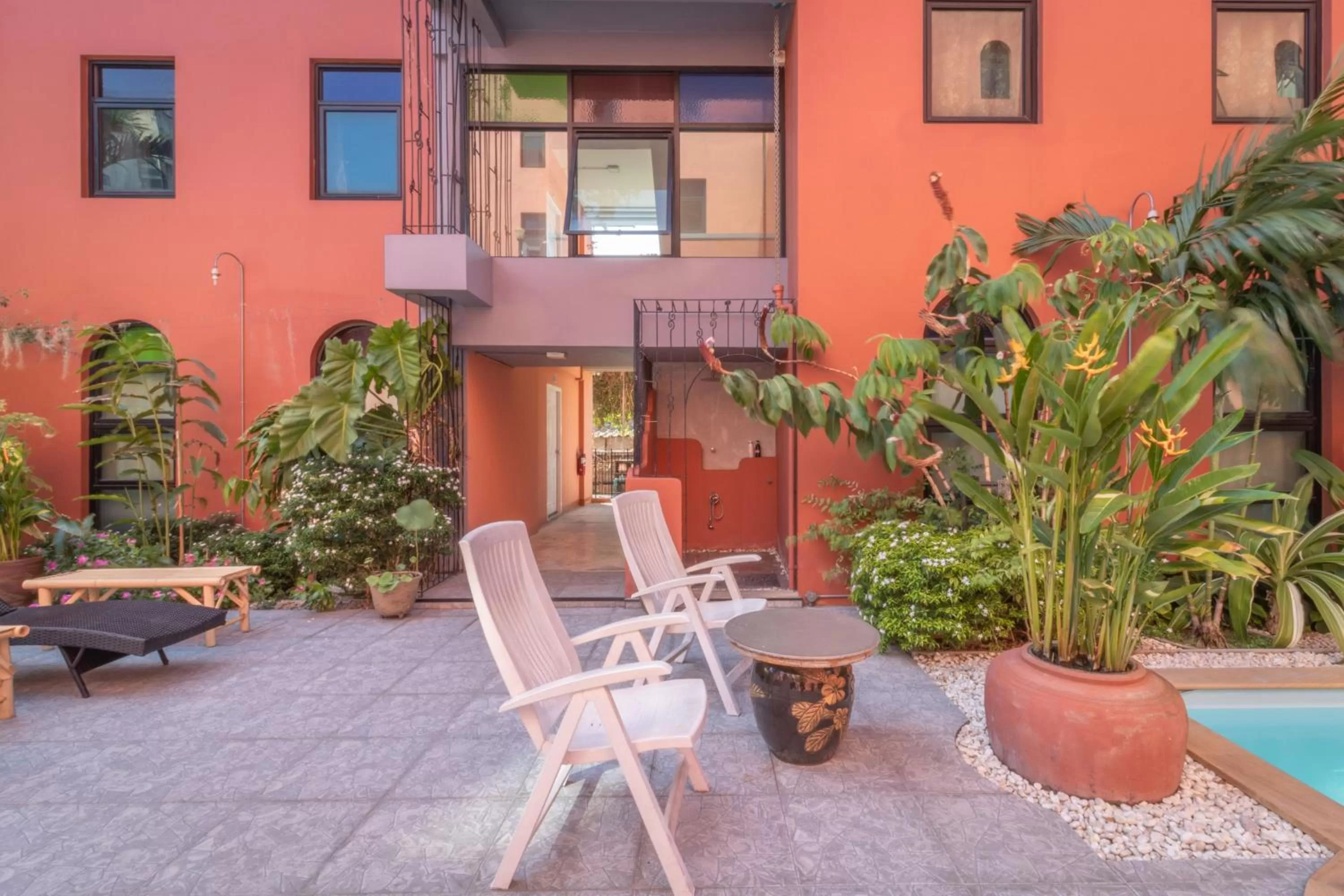 Property building in Baansuanprannok Hotel