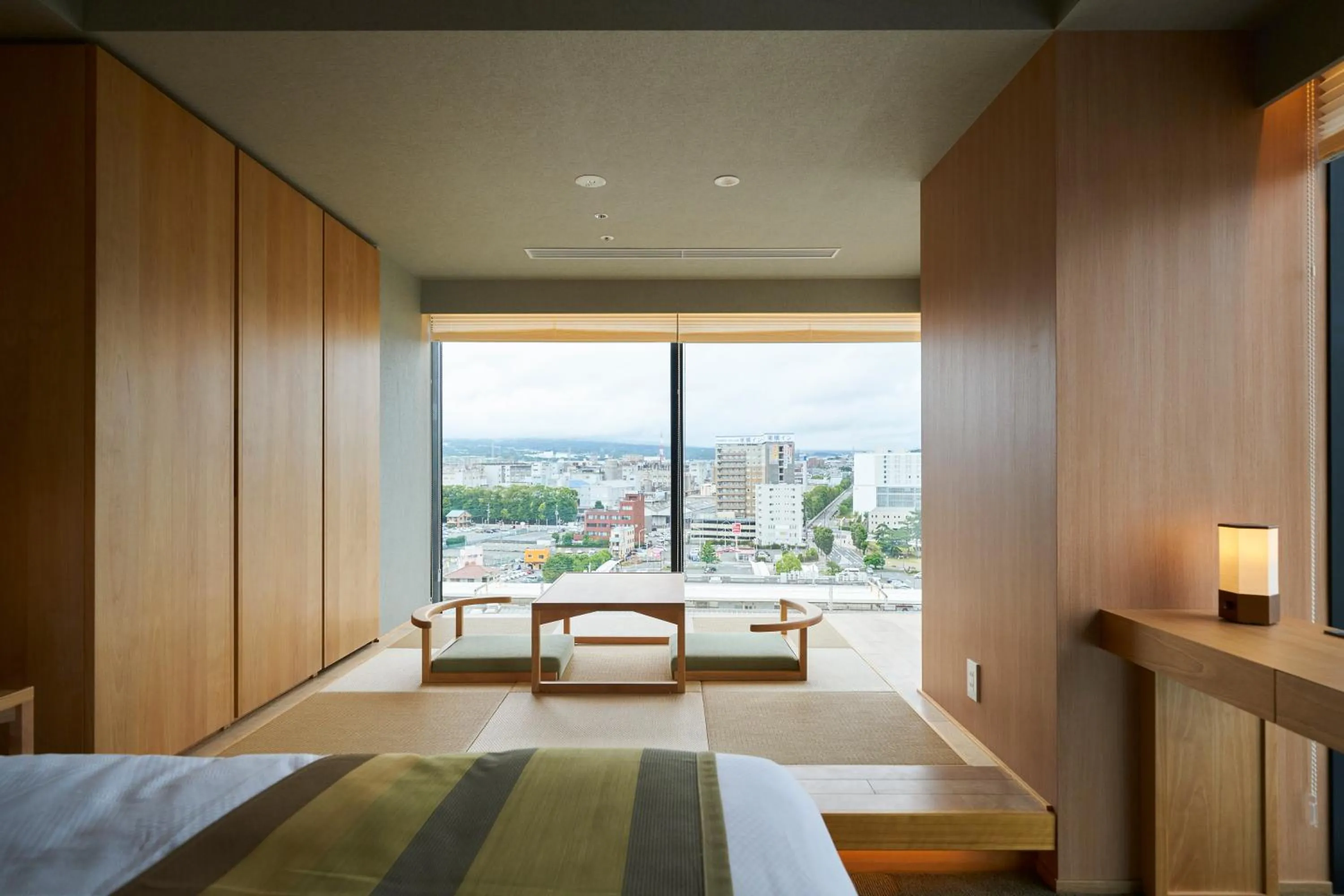View (from property/room), Bed in Fujisan Mishima Tokyu Hotel
