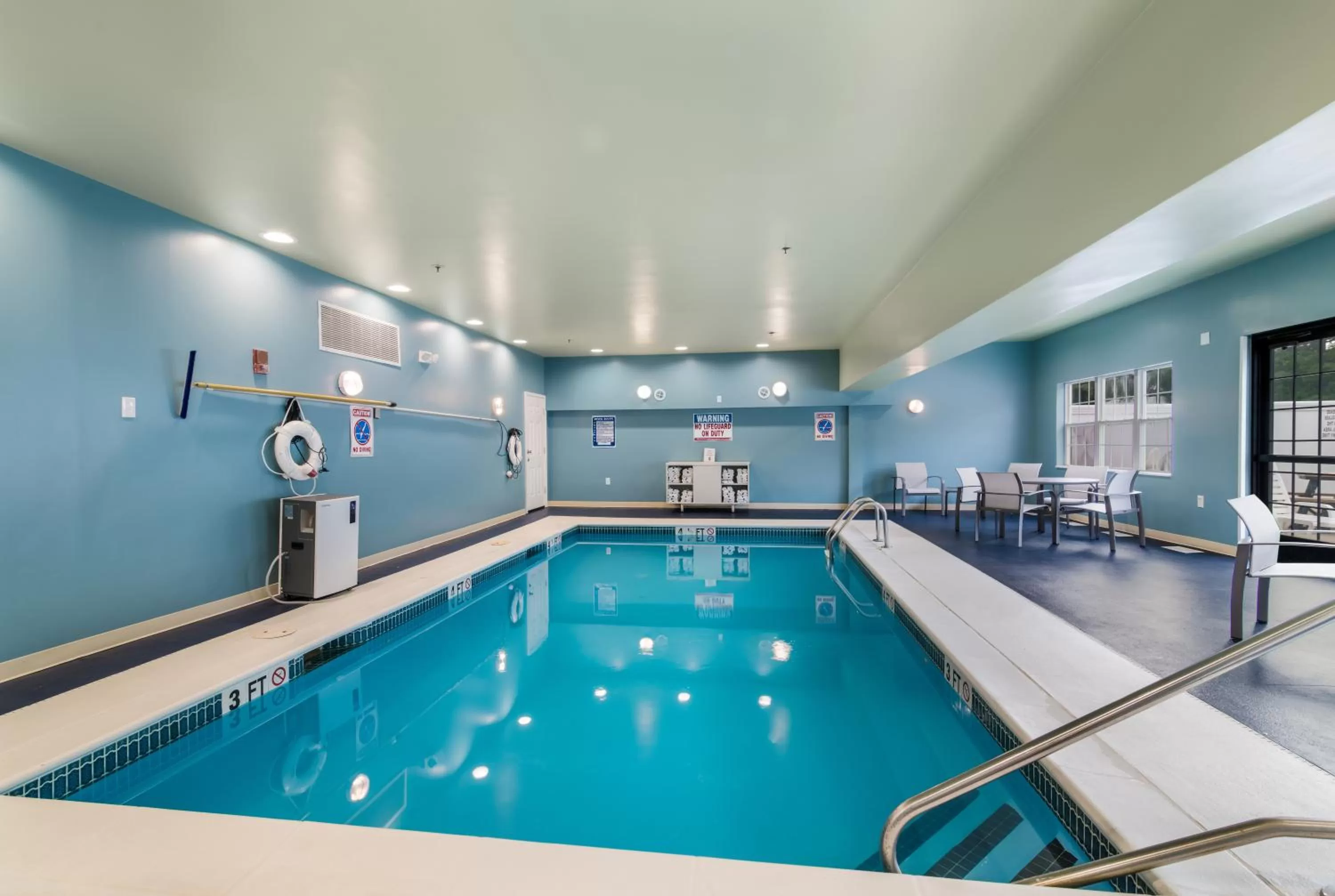 Swimming pool in Holiday Inn Express - Plymouth by IHG