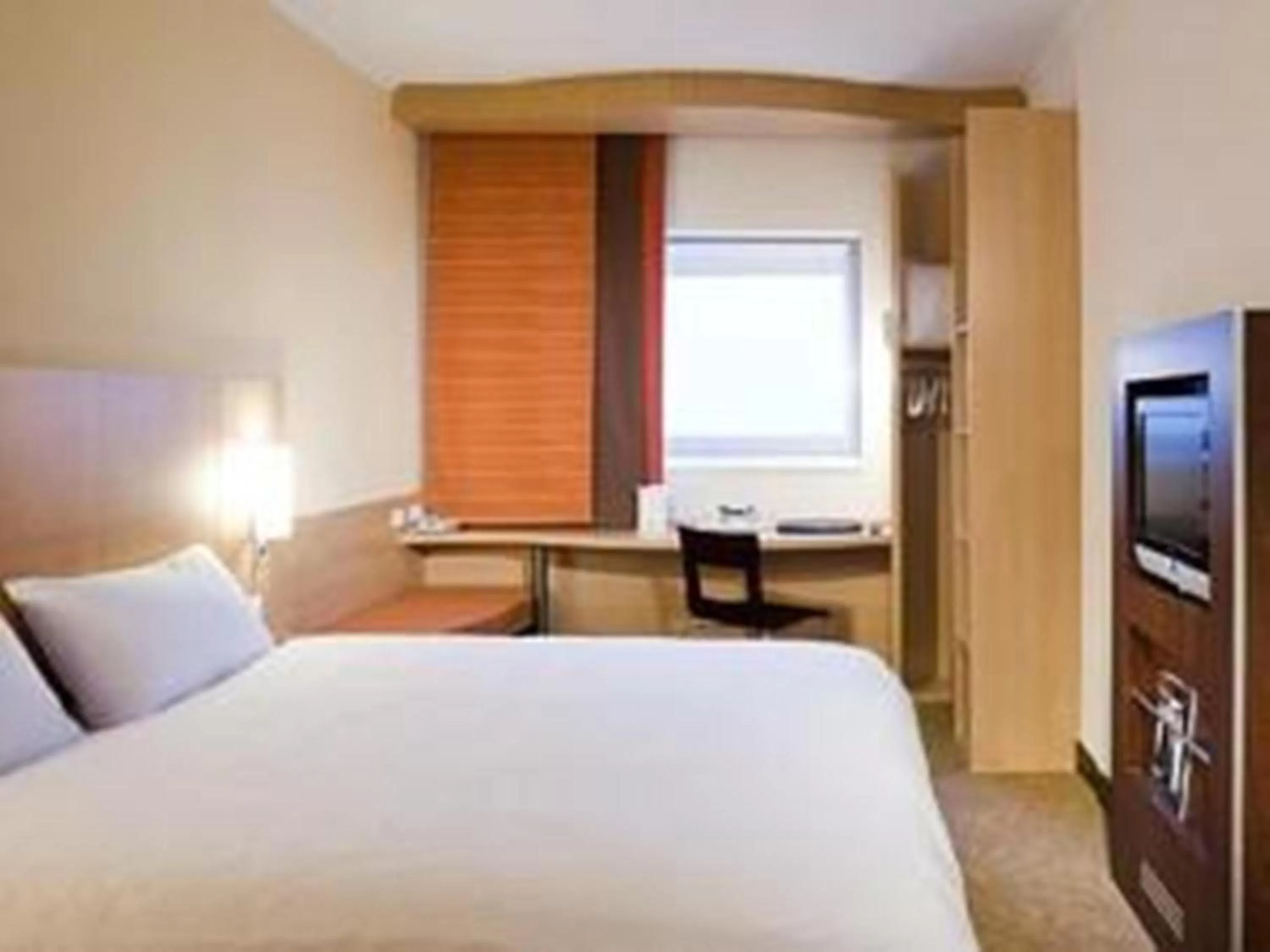 Bed in Ibis Riyadh Olaya Street