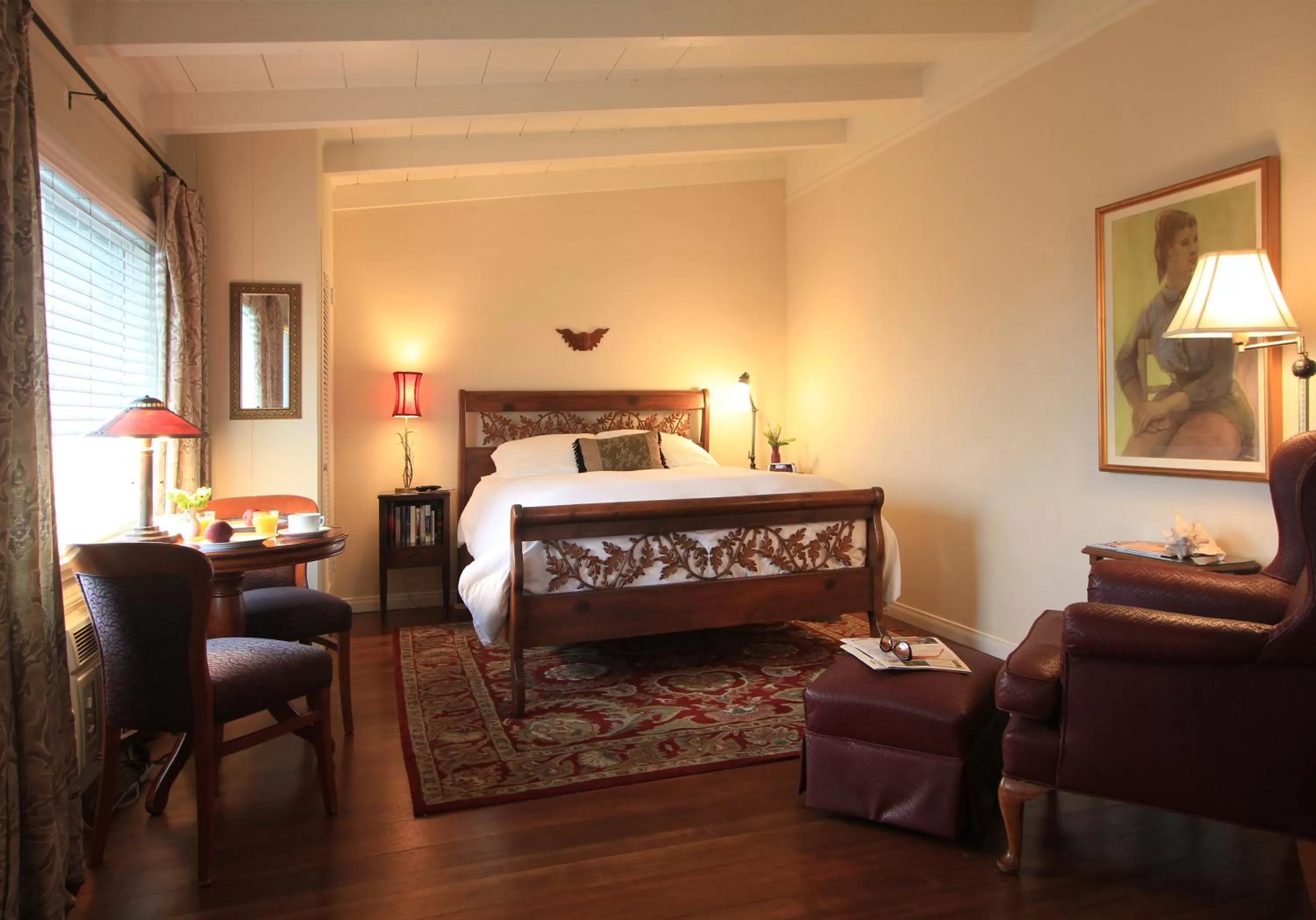 Bedroom, Bed in The Tides Laguna Beach