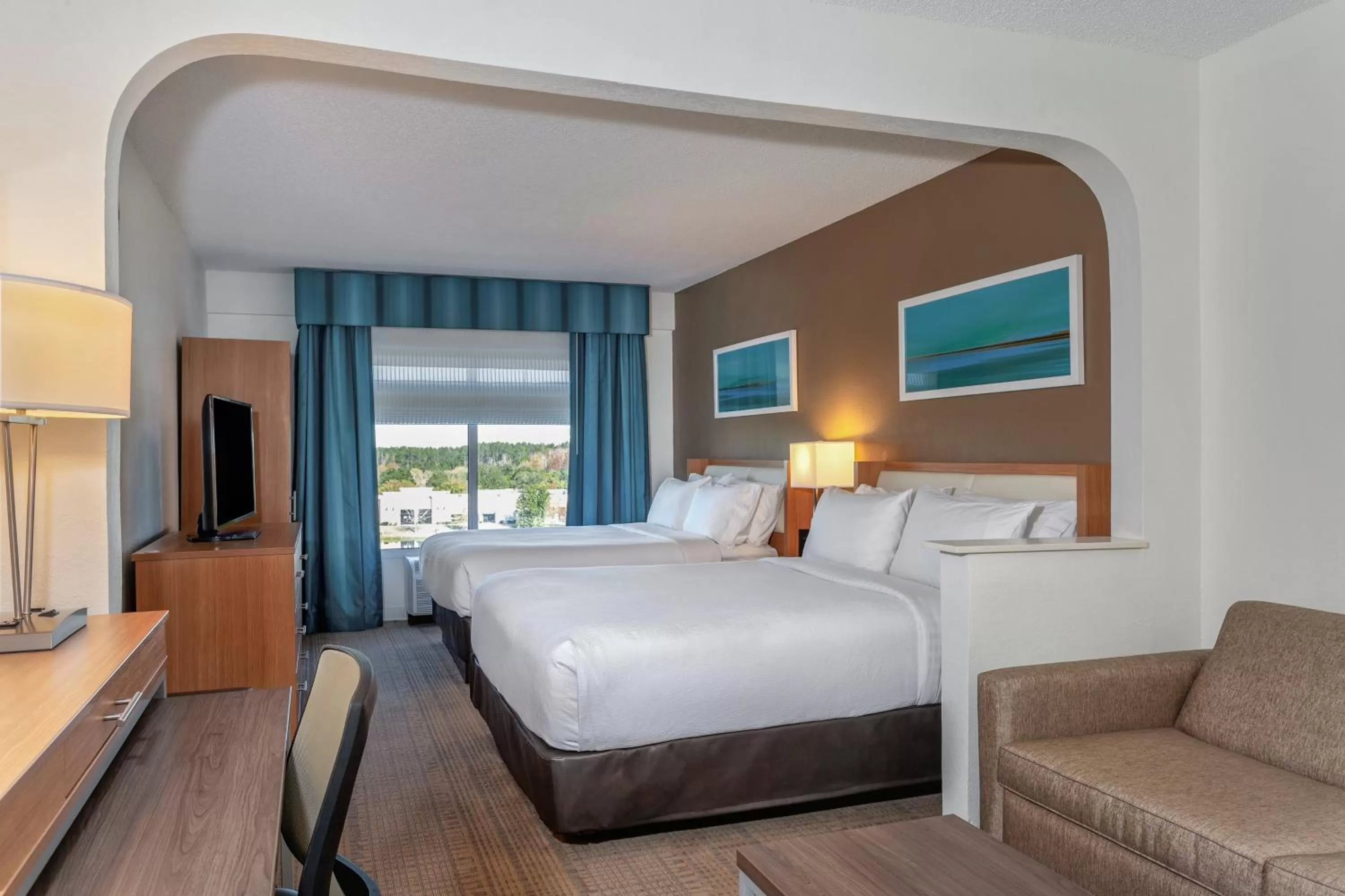 Photo of the whole room, Bed in Holiday Inn - St Augustine - World Golf by IHG